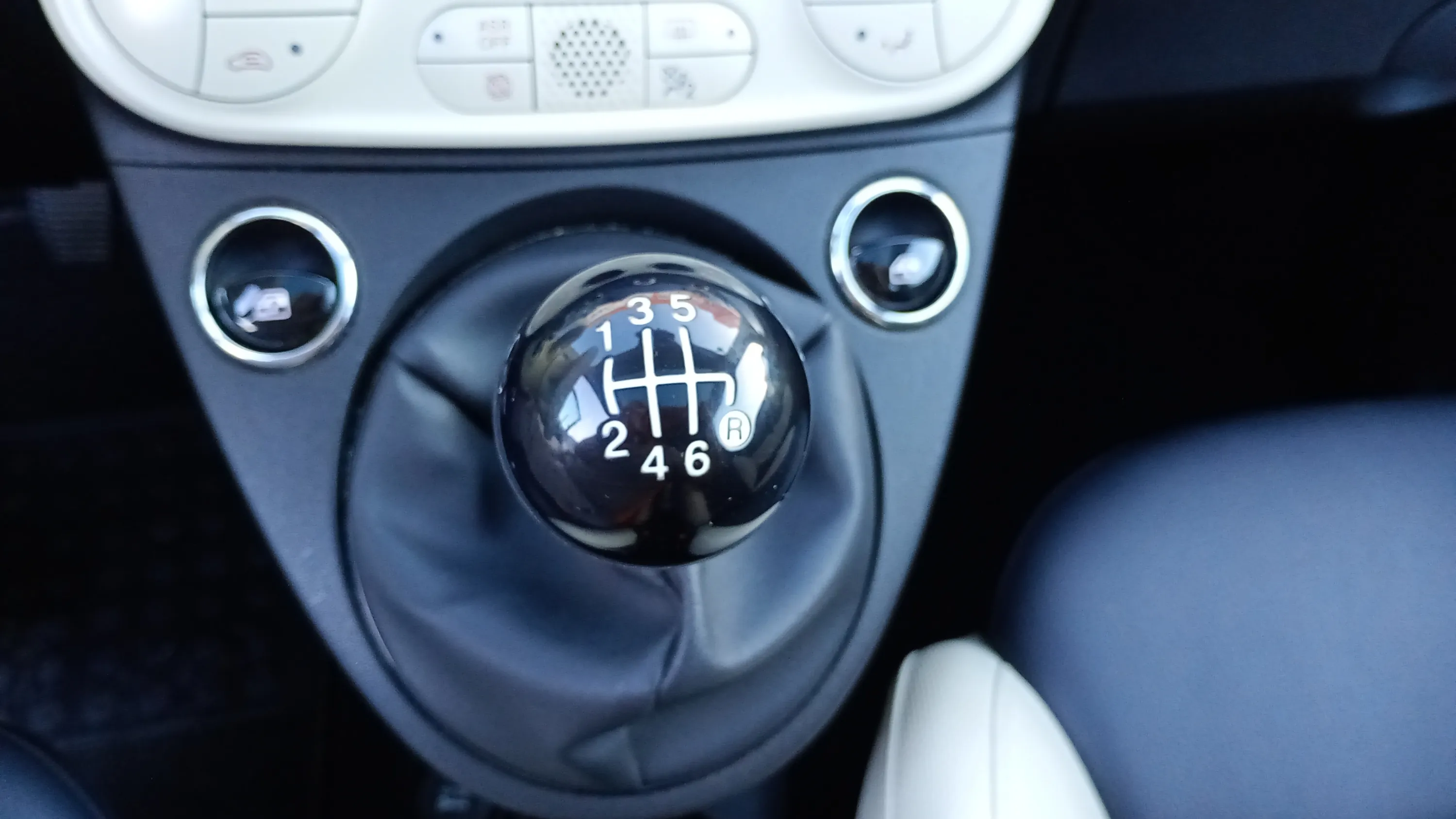 Fiat 500 Dolcevita 1.0 Hybrid - foto 24