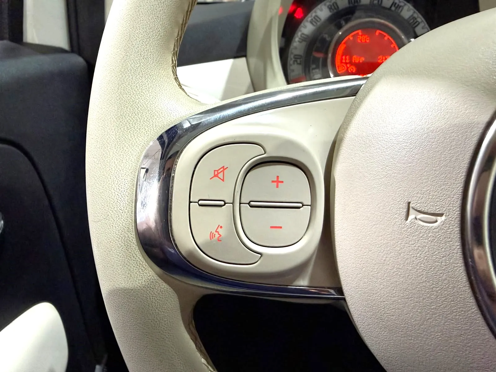 Fiat 500 Dolcevita 1.0 Hybrid - foto 17
