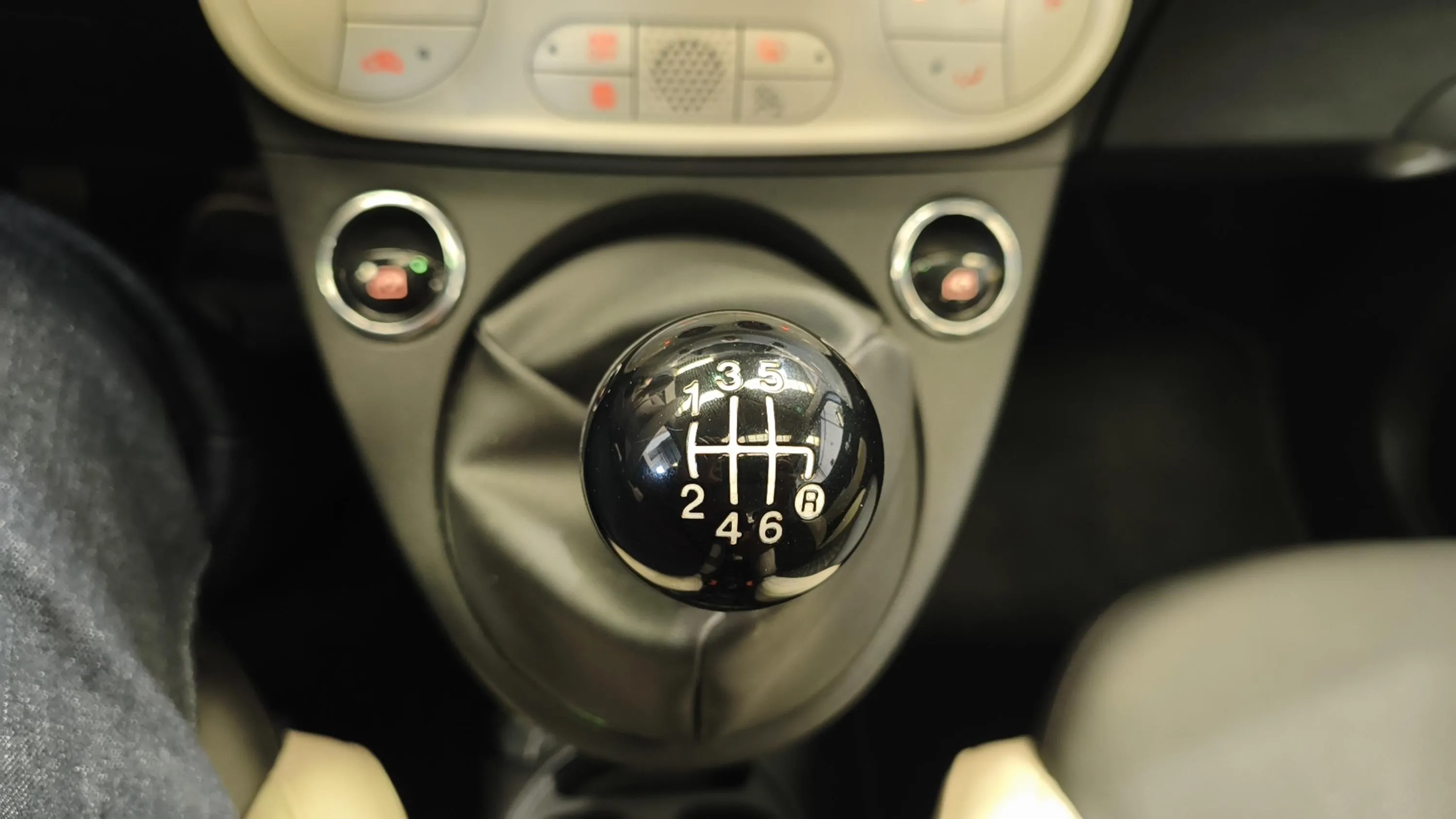 Fiat 500 Dolcevita 1.0 Hybrid - foto 31