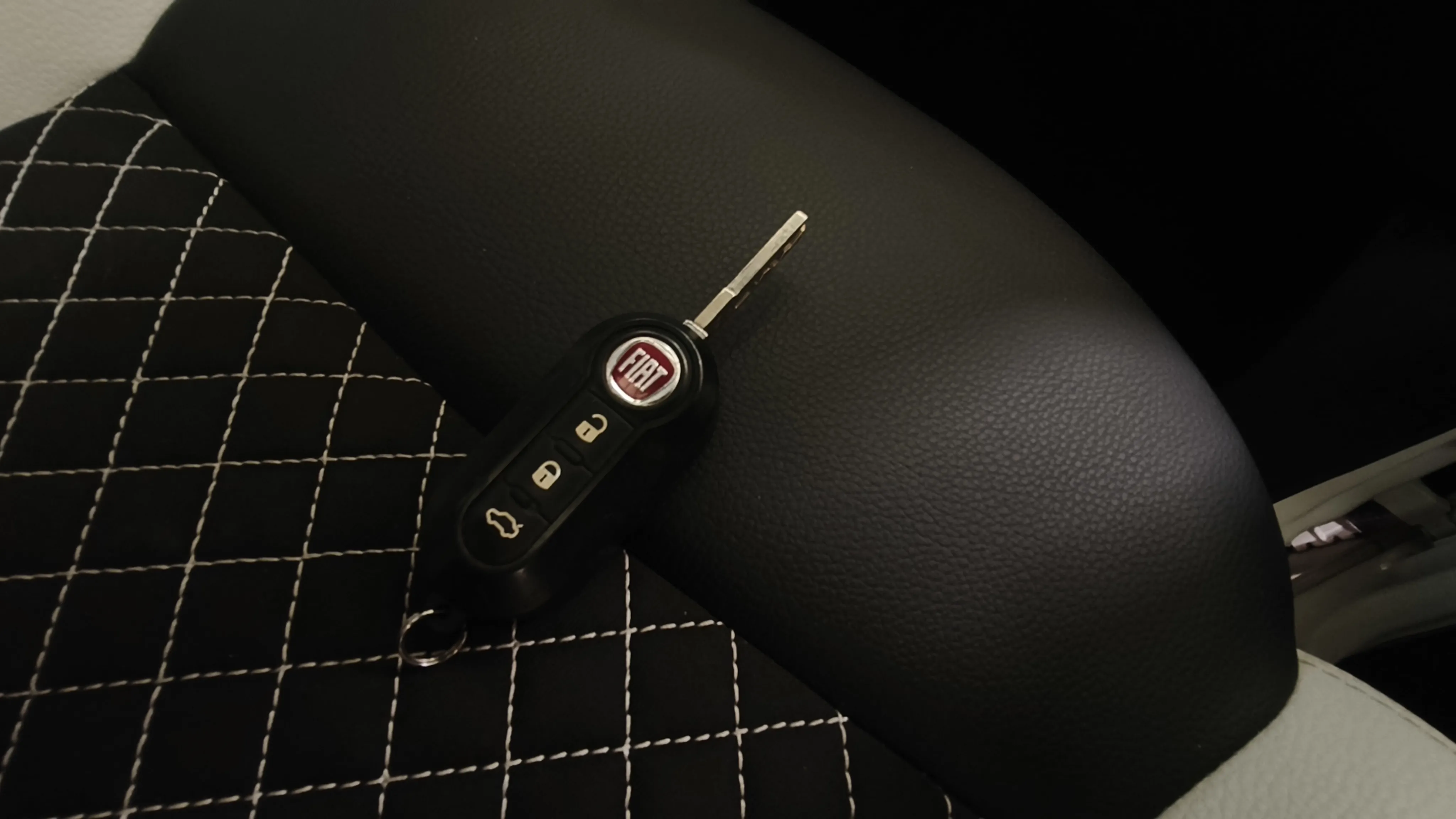 Fiat 500 Dolcevita 1.0 Hybrid - foto 34
