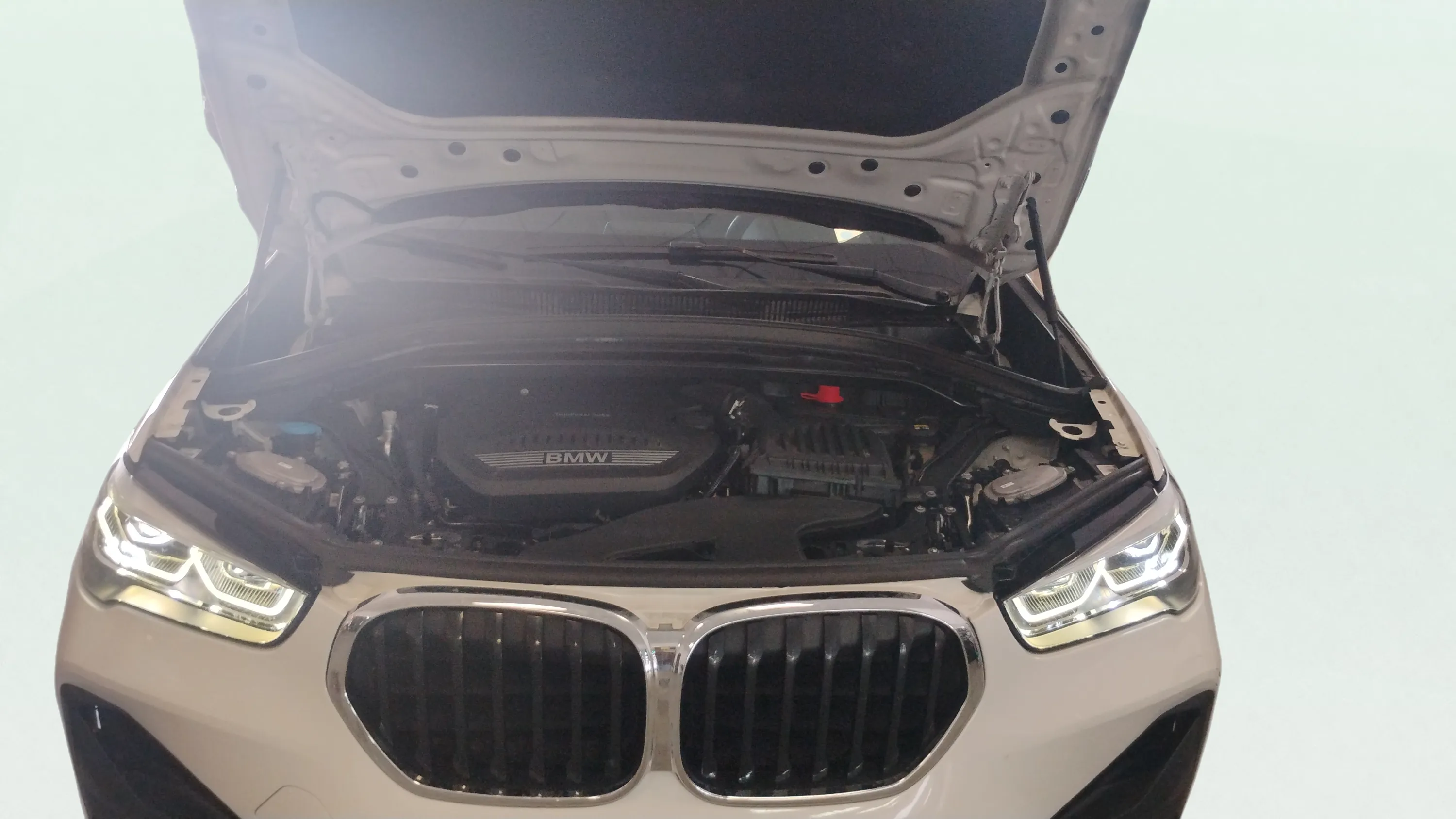 BMW X1 sDrive18d - foto 18