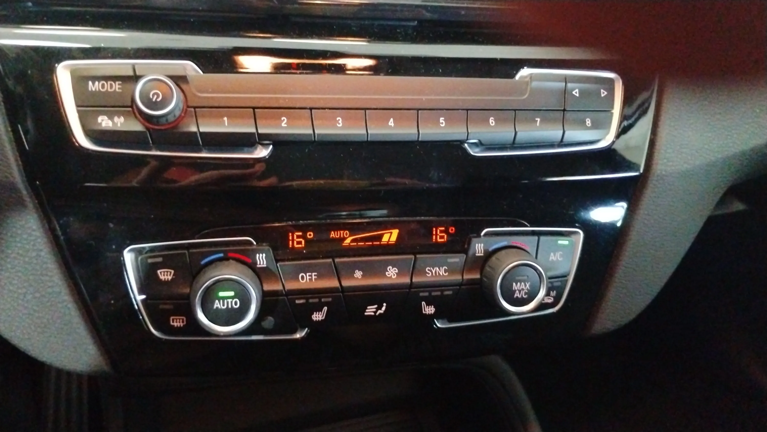 BMW X1 sDrive18d - foto 21