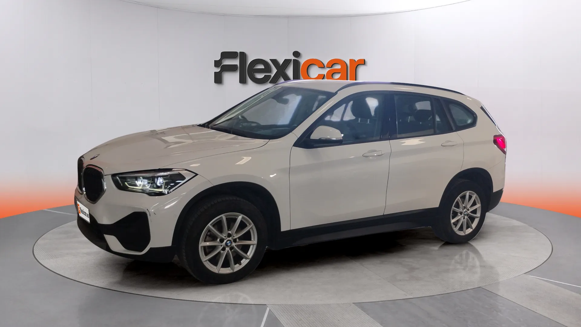 BMW X1 sDrive18d - foto 7