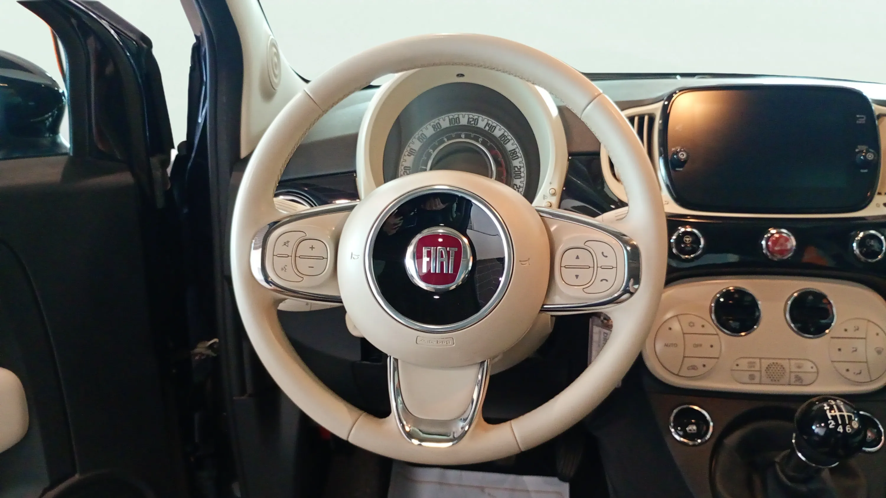 Fiat 500 Dolcevita 1.0 Hybrid - foto 8