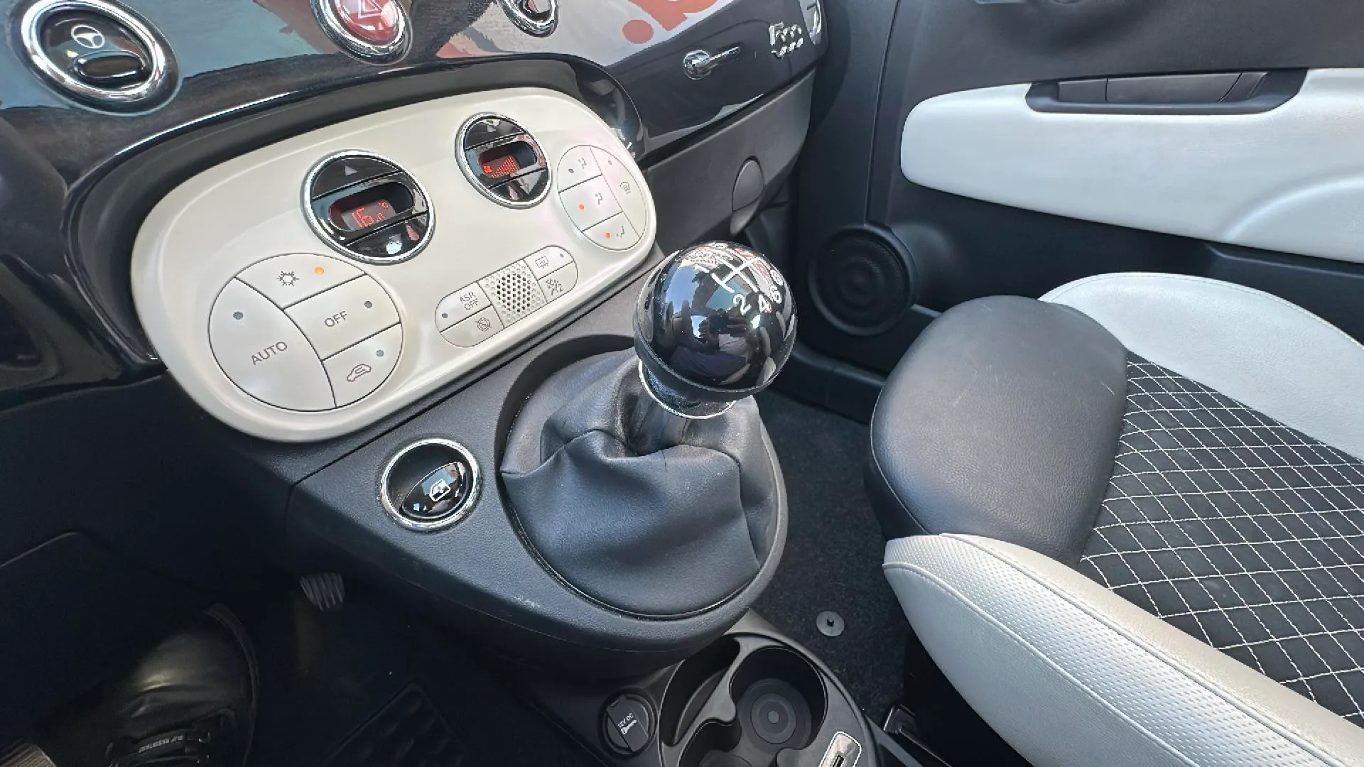 Fiat 500 Dolcevita 1.0 Hybrid - foto 12