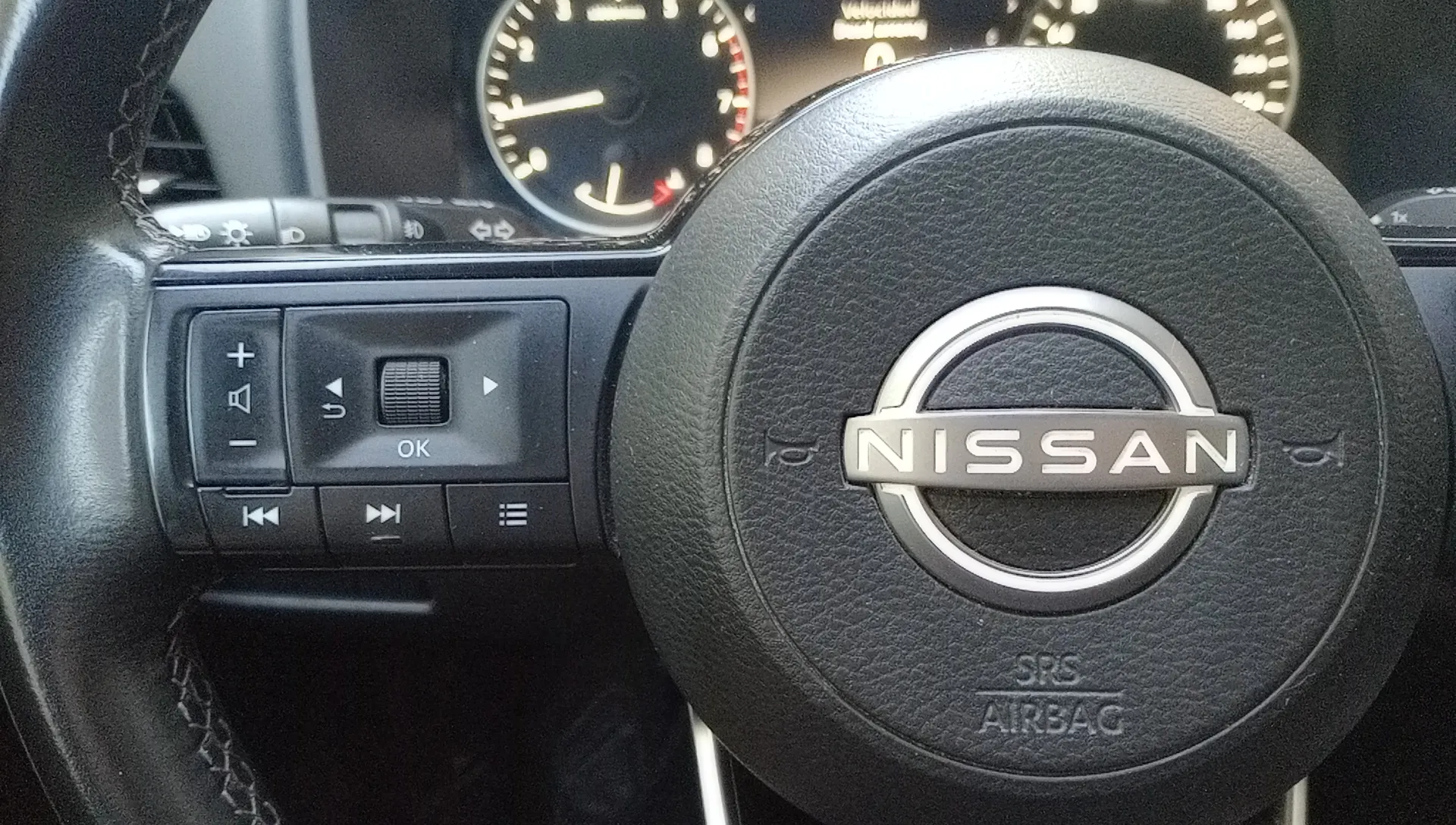 Nissan Qashqai DIG-T mHEV 4x2 Acenta - foto 11