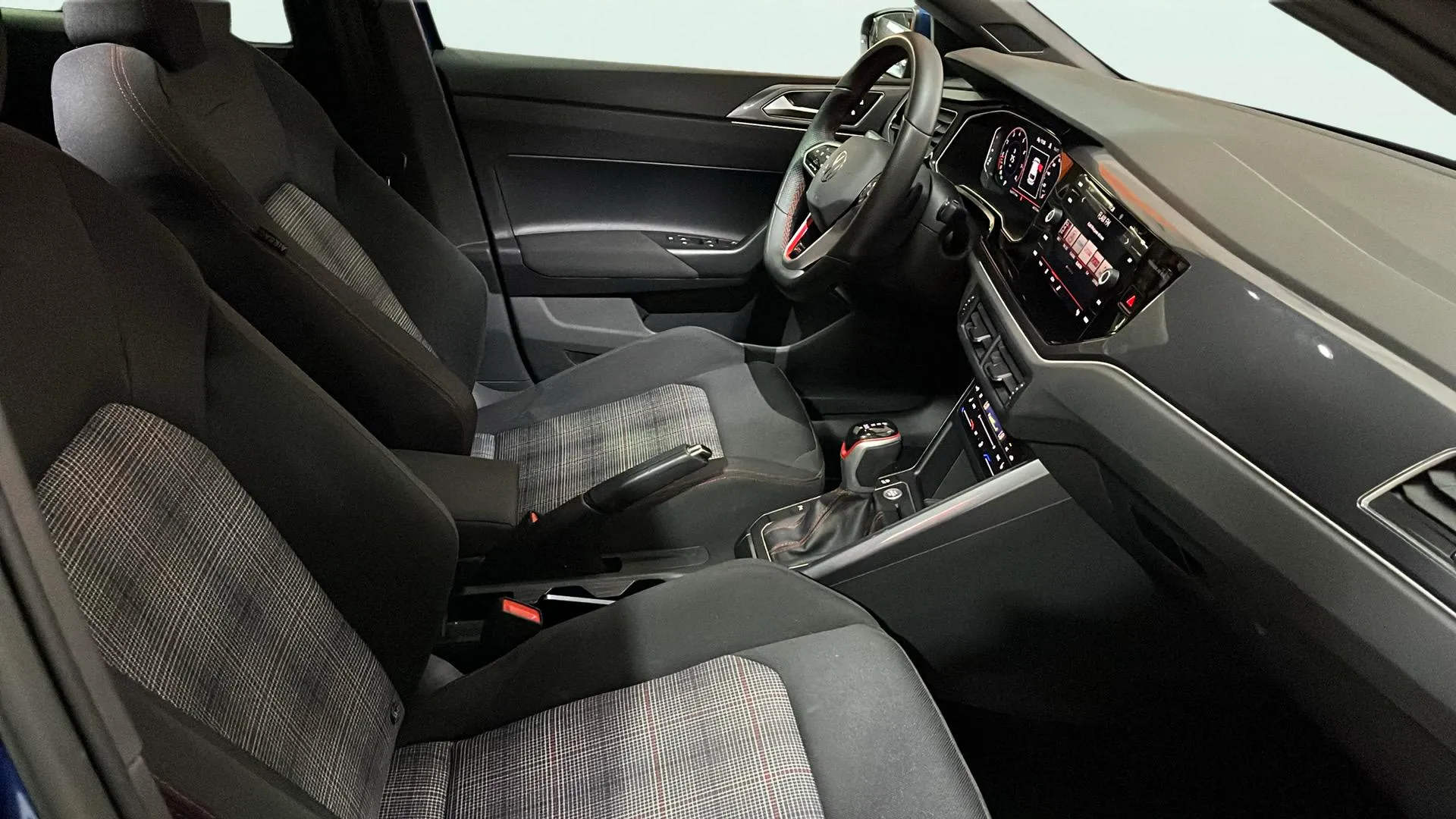 Volkswagen Polo GTI 2.0 TSI DSG - foto 15