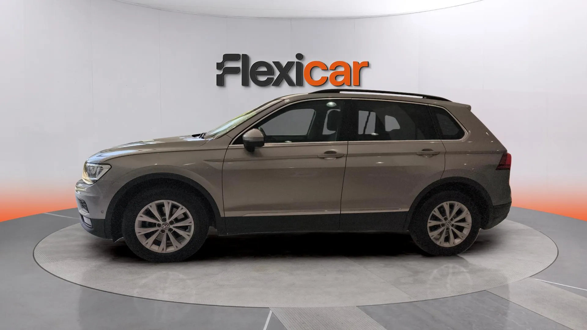 Volkswagen Tiguan Advance 2.0 TDI DSG - foto 5