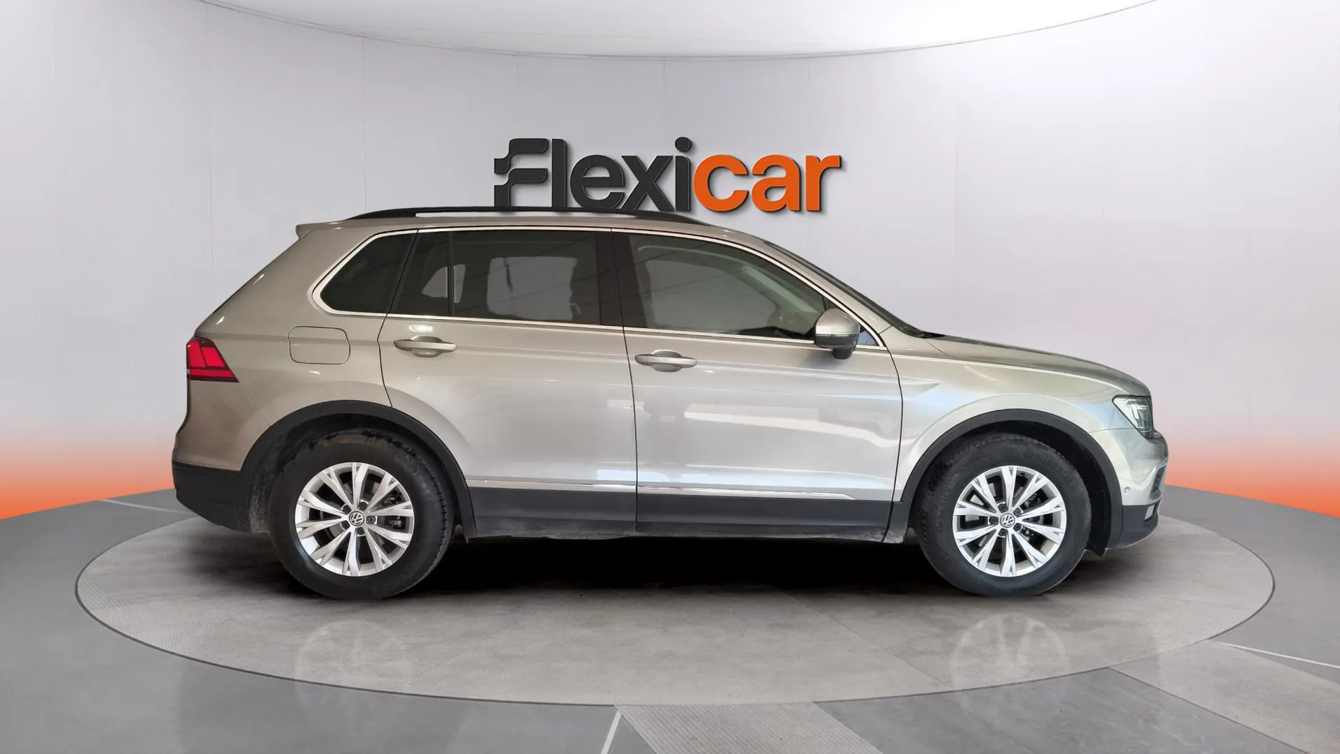Volkswagen Tiguan Advance 2.0 TDI DSG - foto 3