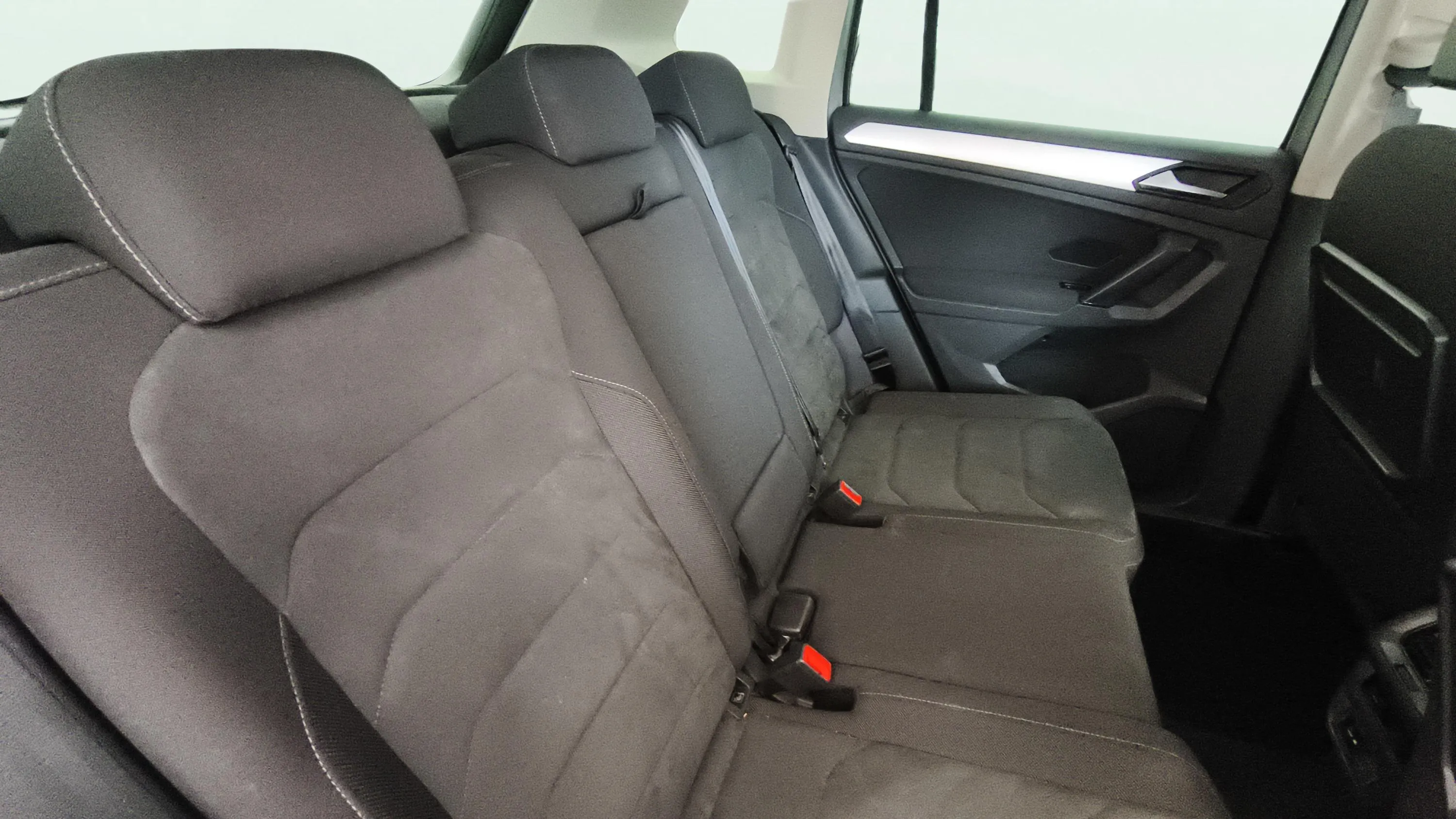 Volkswagen Tiguan Advance 2.0 TDI DSG - foto 9