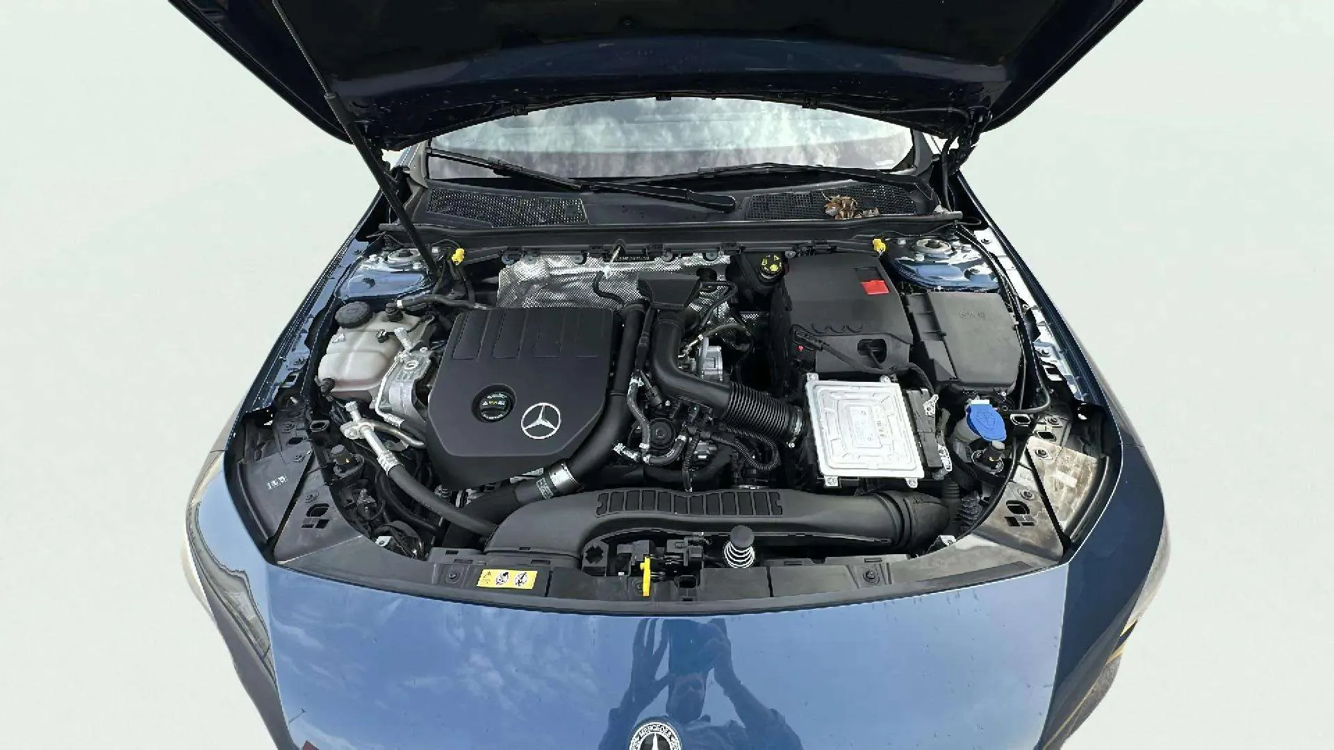 Mercedes-Benz CLA 200 - foto 22