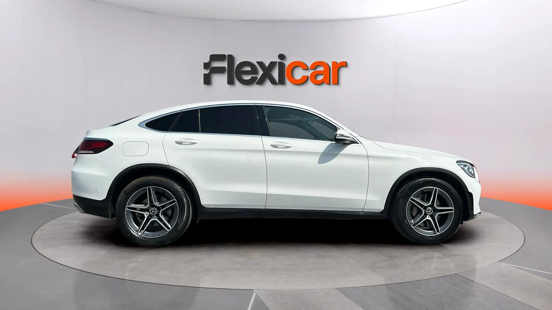 Mercedes-Benz GLC 200 d 4MATIC - foto 8