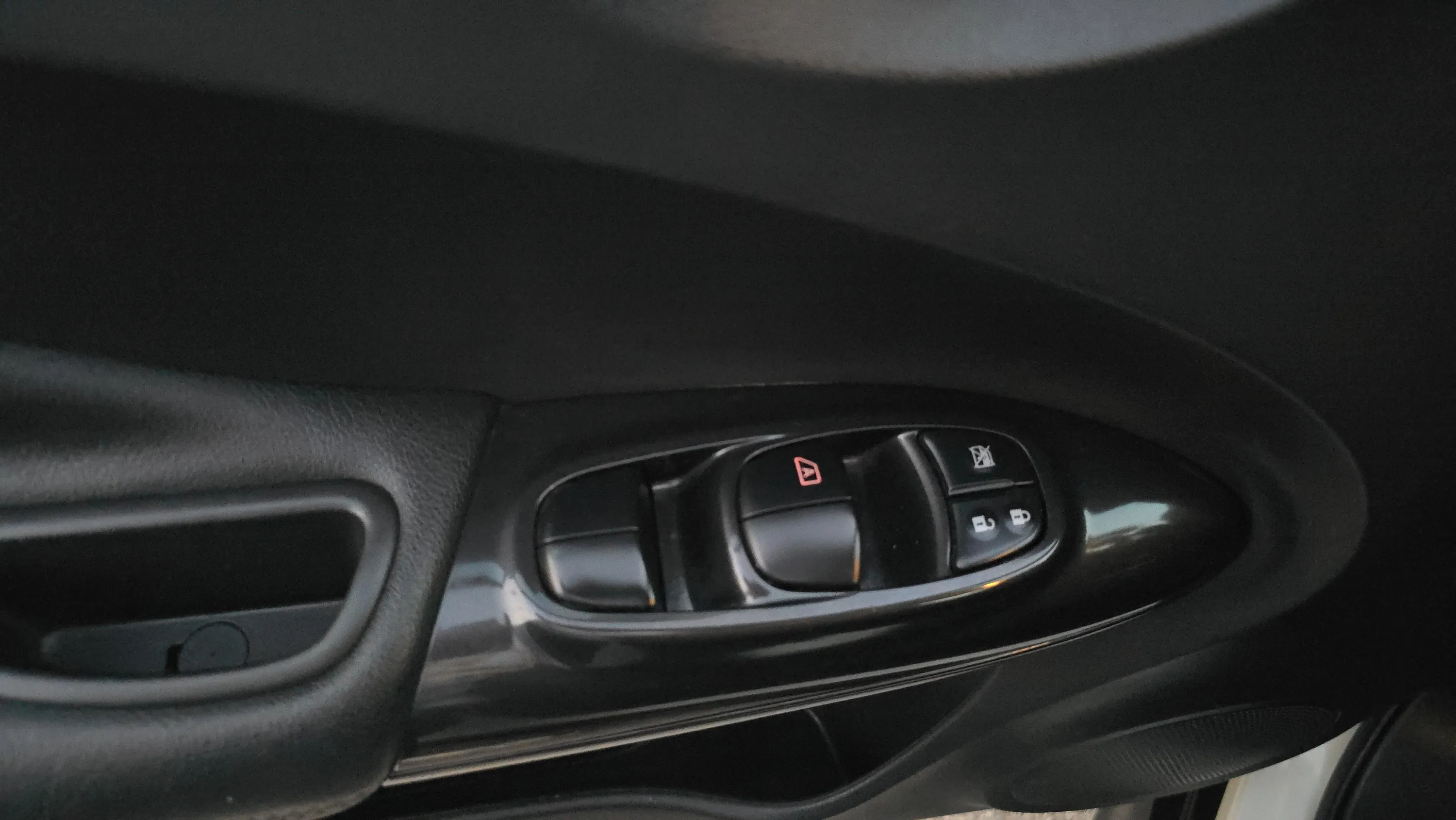 Nissan Juke DIG-T DCT N-Connecta - foto 17