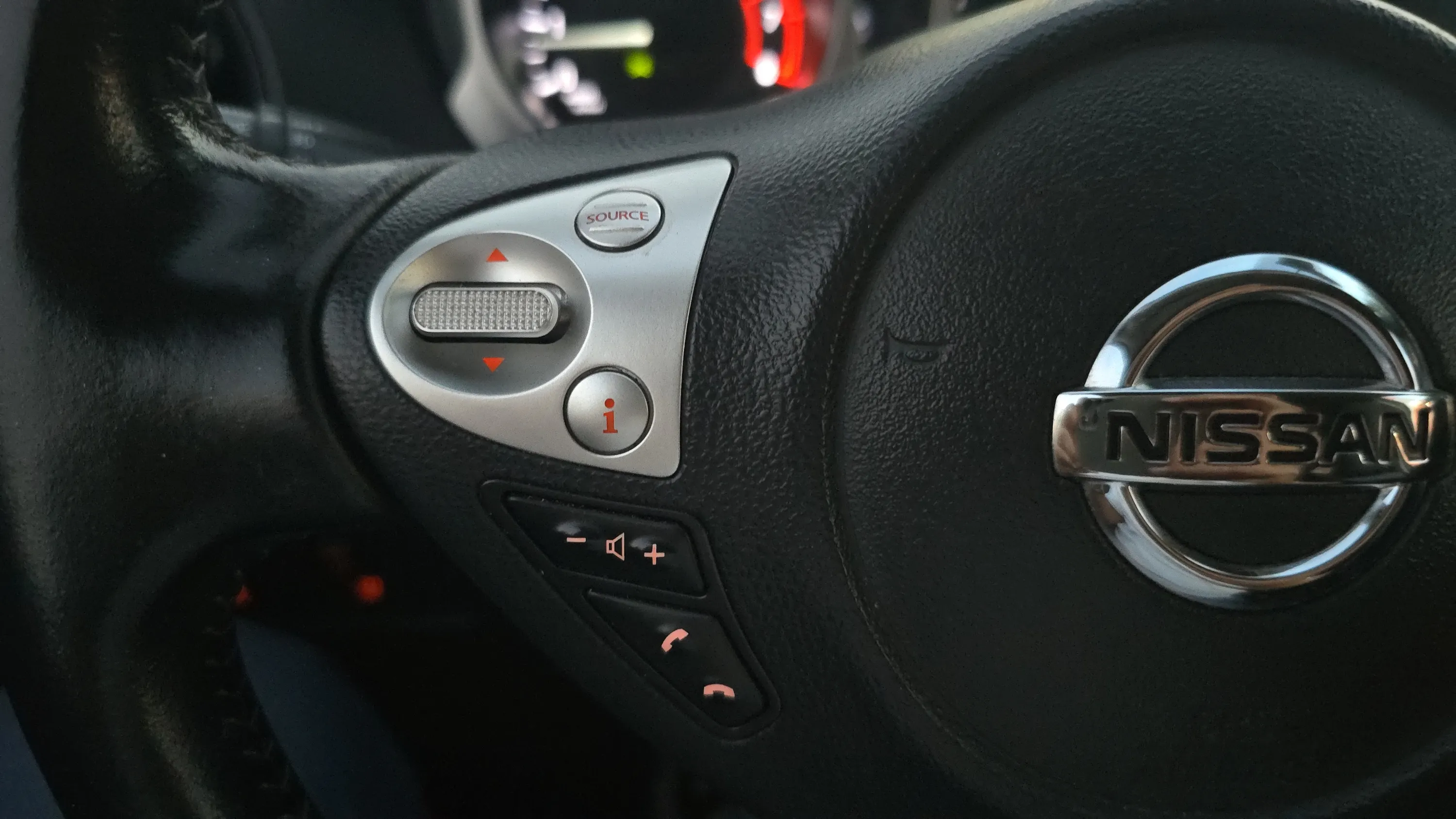 Nissan Juke DIG-T DCT N-Connecta - foto 21