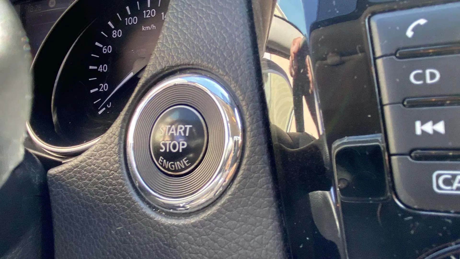 Nissan Qashqai dCi E6D N-Connecta - foto 24