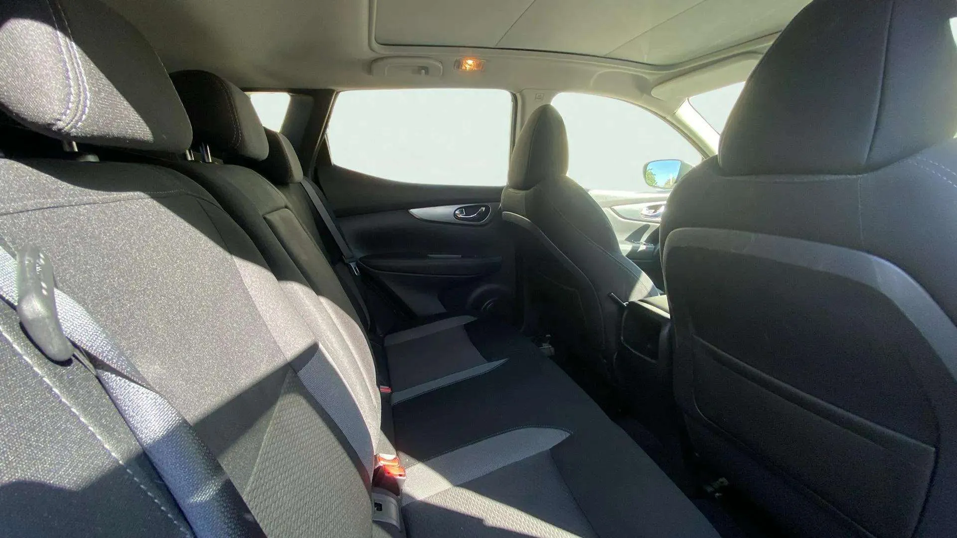 Nissan Qashqai dCi E6D N-Connecta - foto 15