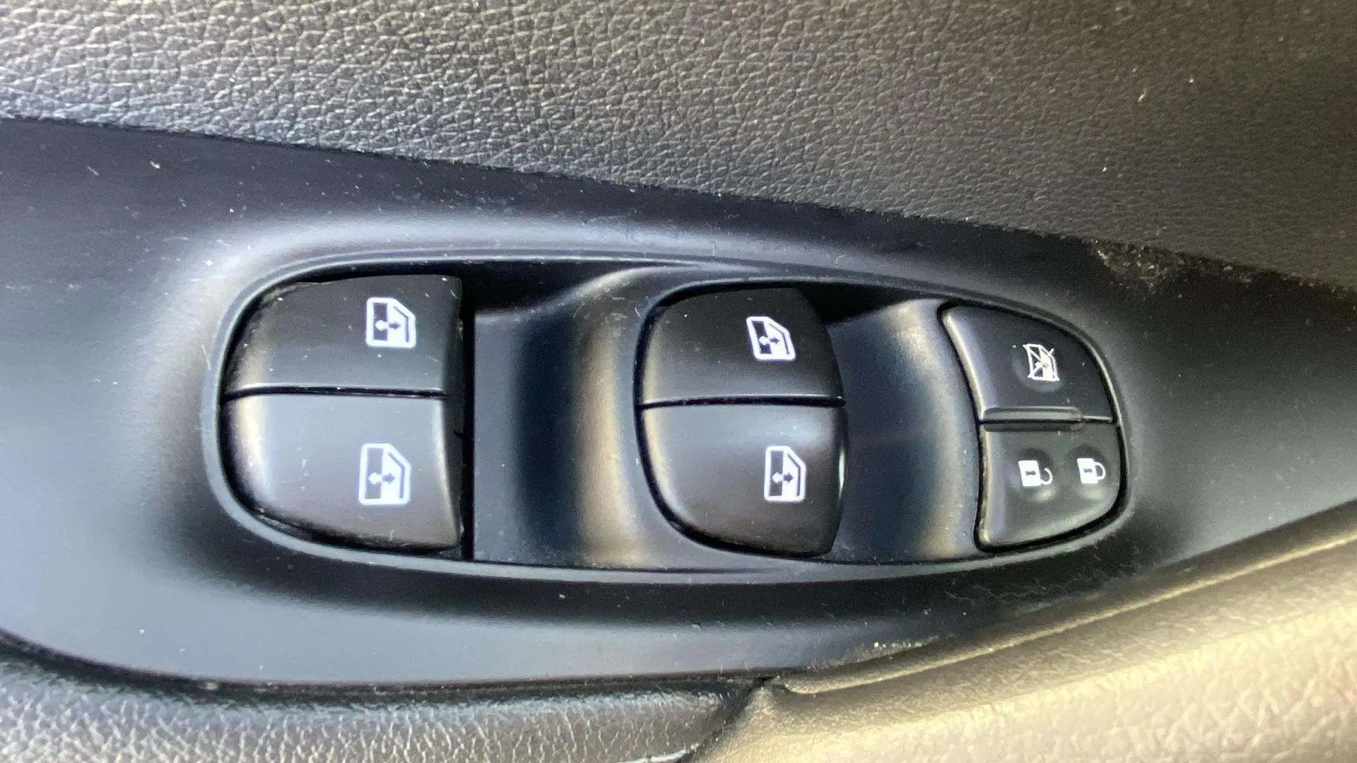 Nissan Qashqai dCi E6D N-Connecta - foto 20