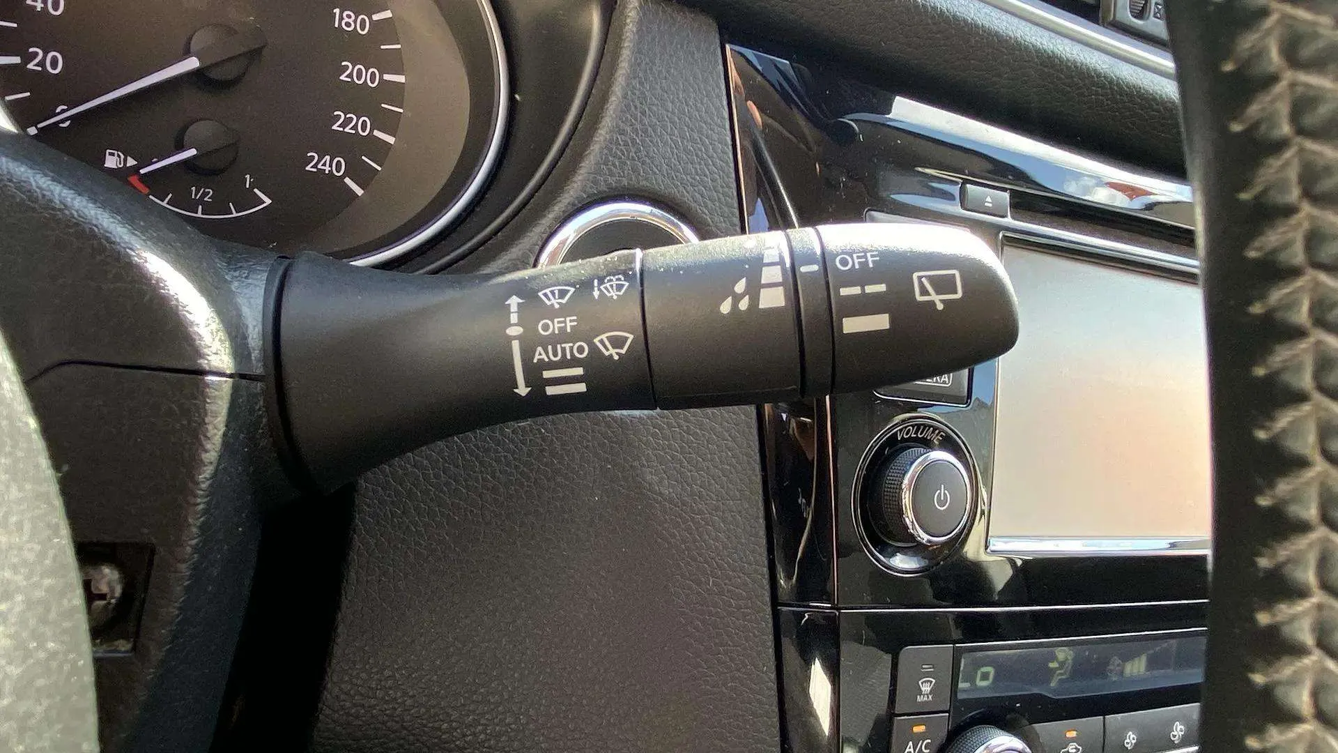 Nissan Qashqai dCi E6D N-Connecta - foto 31
