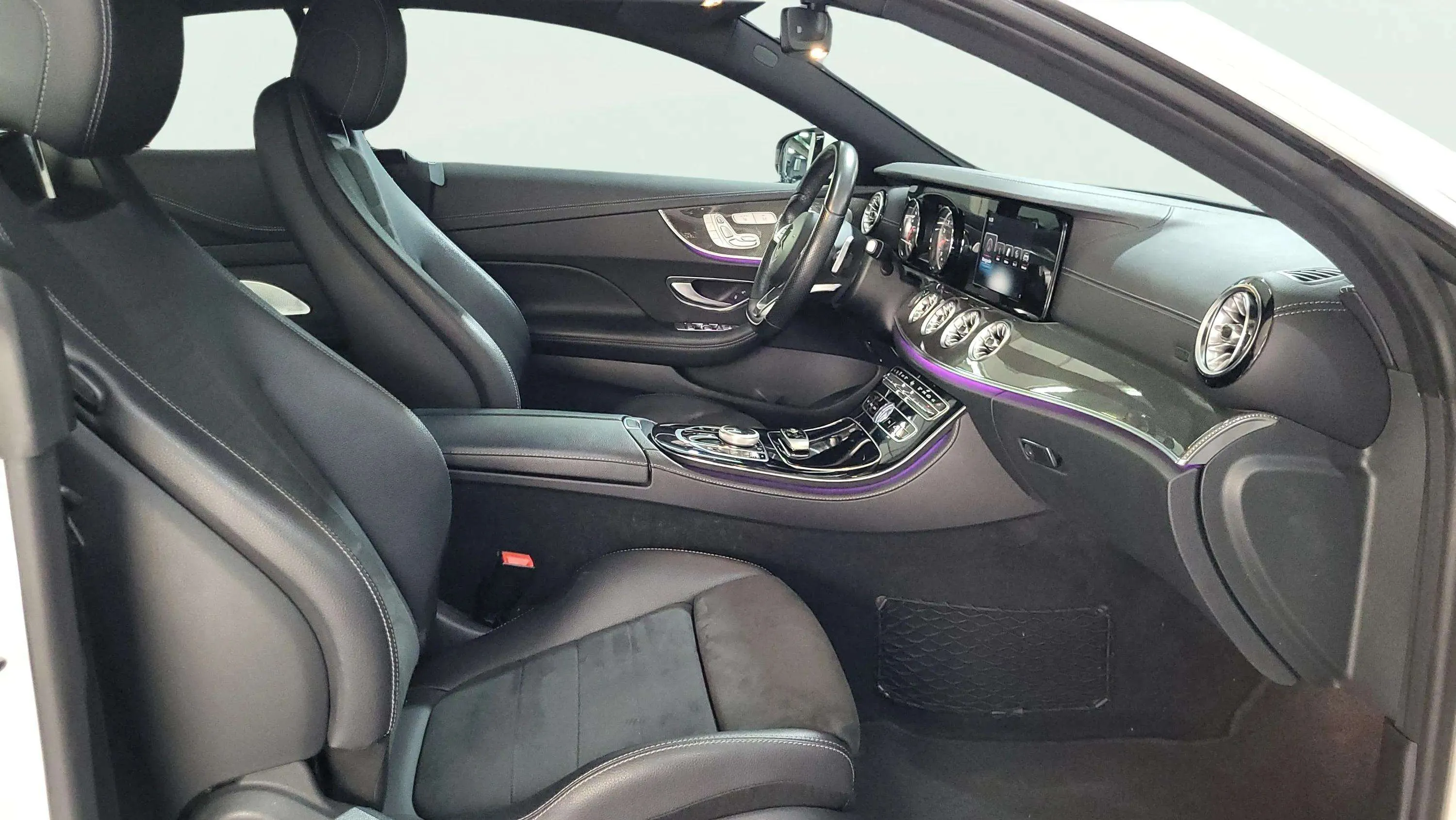 Mercedes-Benz Clase E E 200 Coupe AMG - foto 9