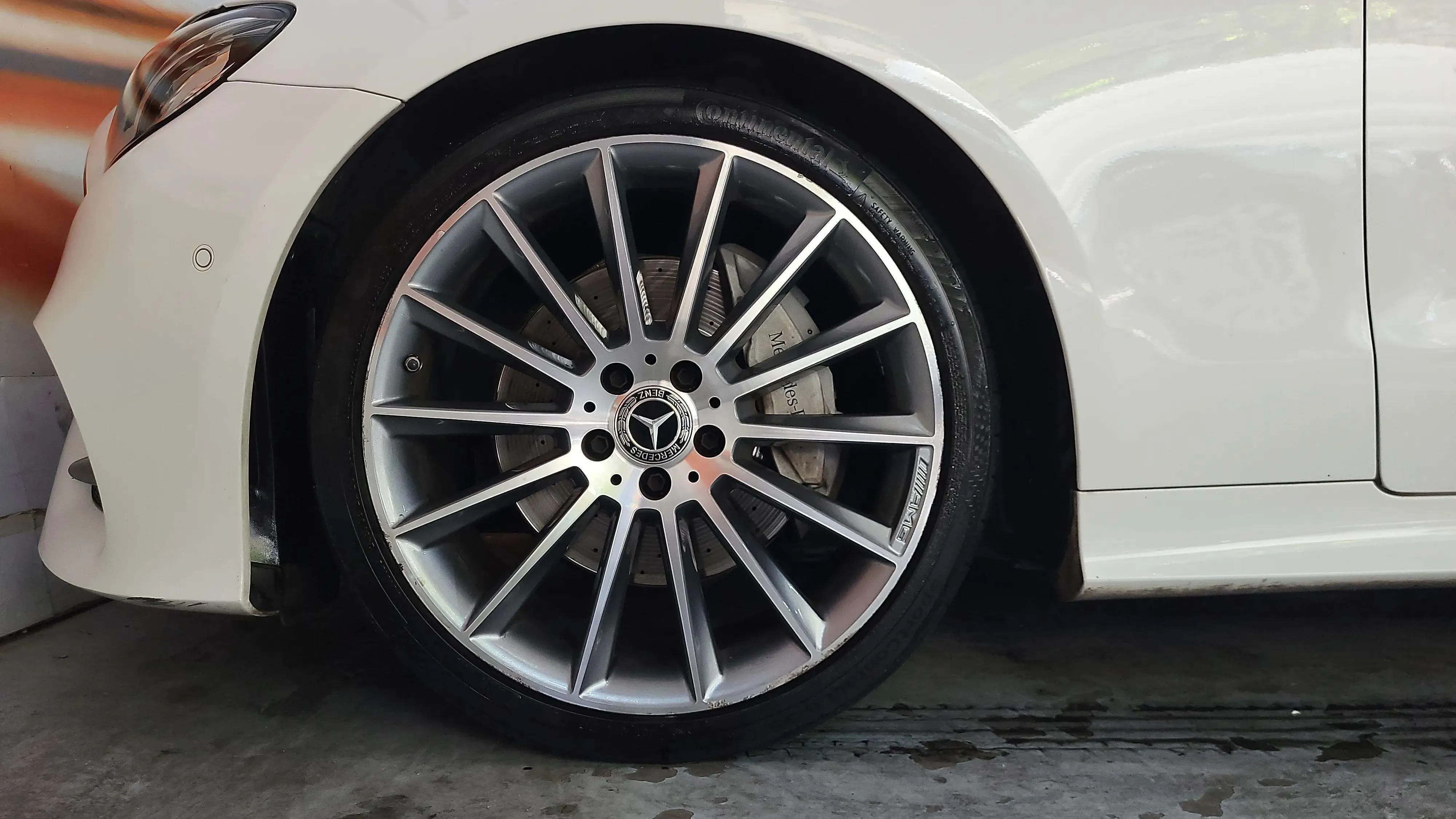 Mercedes-Benz Clase E E 200 Coupe AMG - foto 20