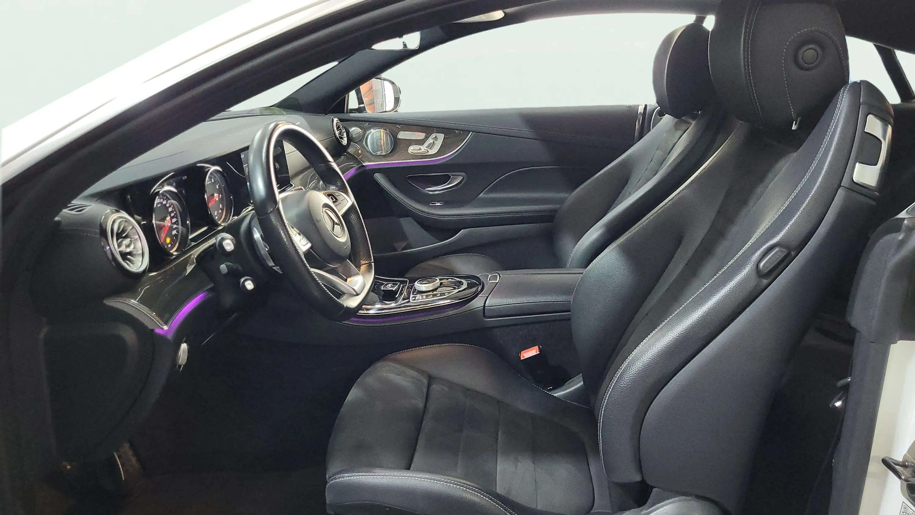Mercedes-Benz Clase E E 200 Coupe AMG - foto 7