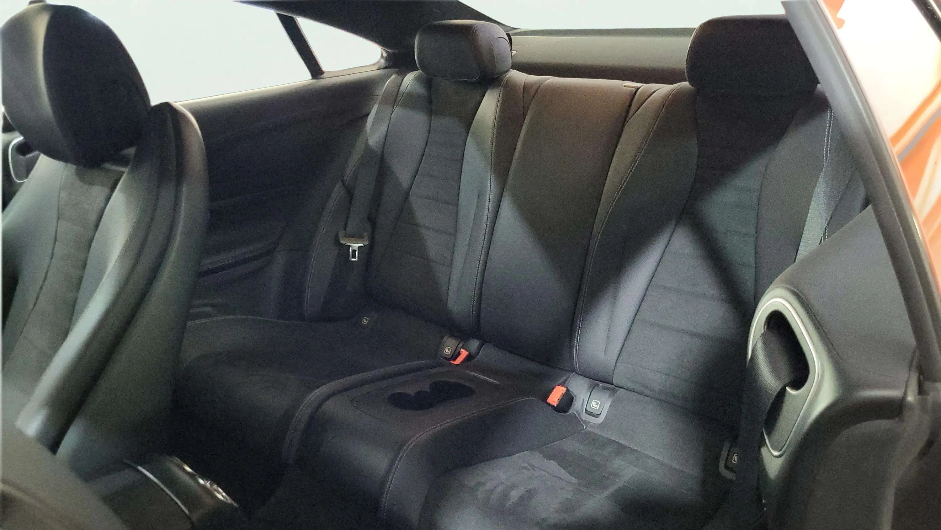 Mercedes-Benz Clase E E 200 Coupe AMG - foto 8