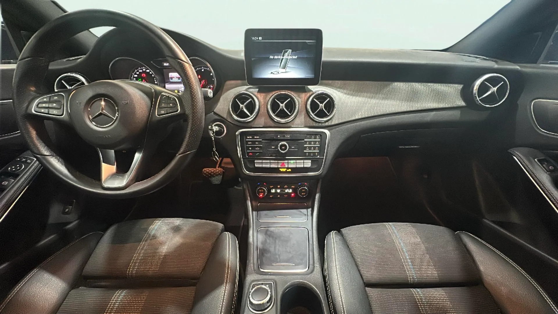 Mercedes-Benz CLA 200 d Shooting Brake - foto 9