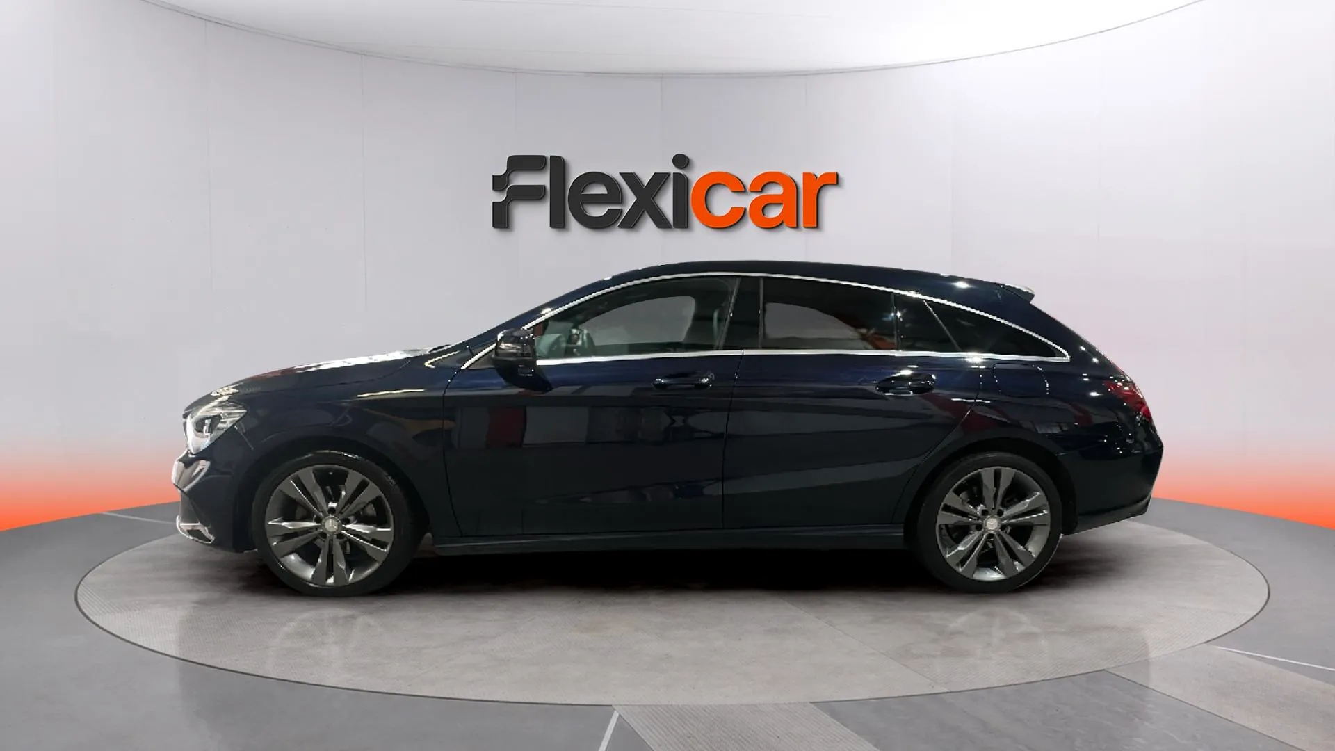 Mercedes-Benz CLA 200 d Shooting Brake - foto 4