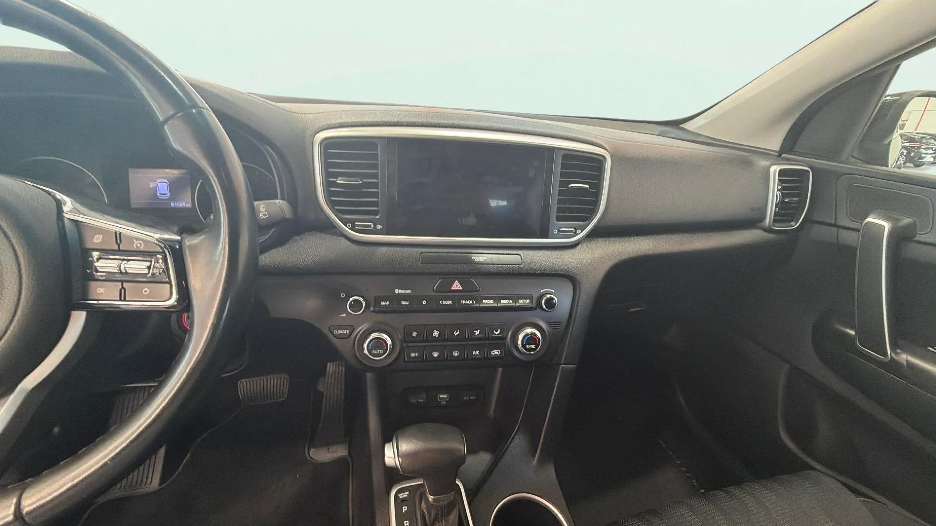 Kia Sportage 1.6 MHEV Business DCT 4x2 - foto 18