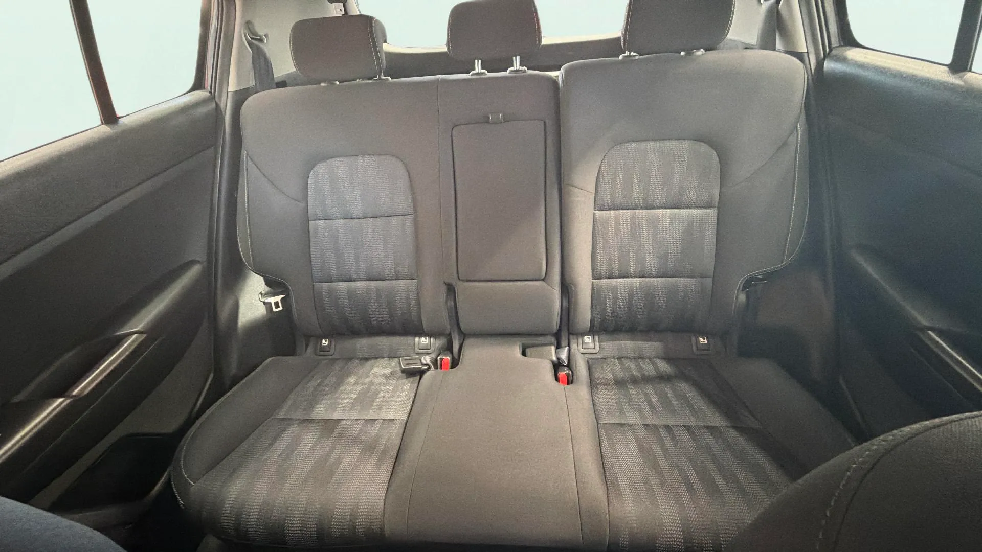 Kia Sportage 1.6 MHEV Business DCT 4x2 - foto 22
