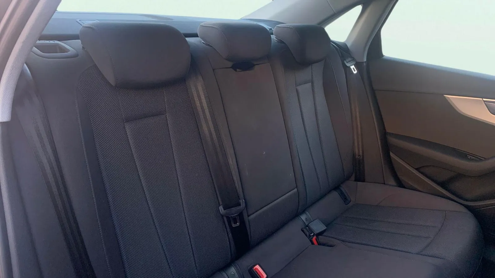 Audi A4 Avant Advanced 35 TFSI S tronic - foto 16