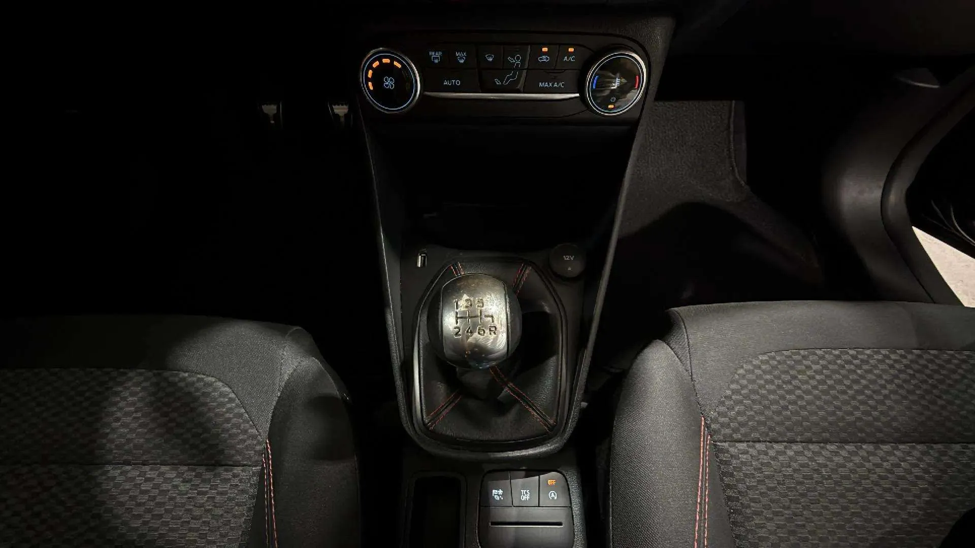 Ford Fiesta 1.0 EcoBoost ST-Line - foto 16