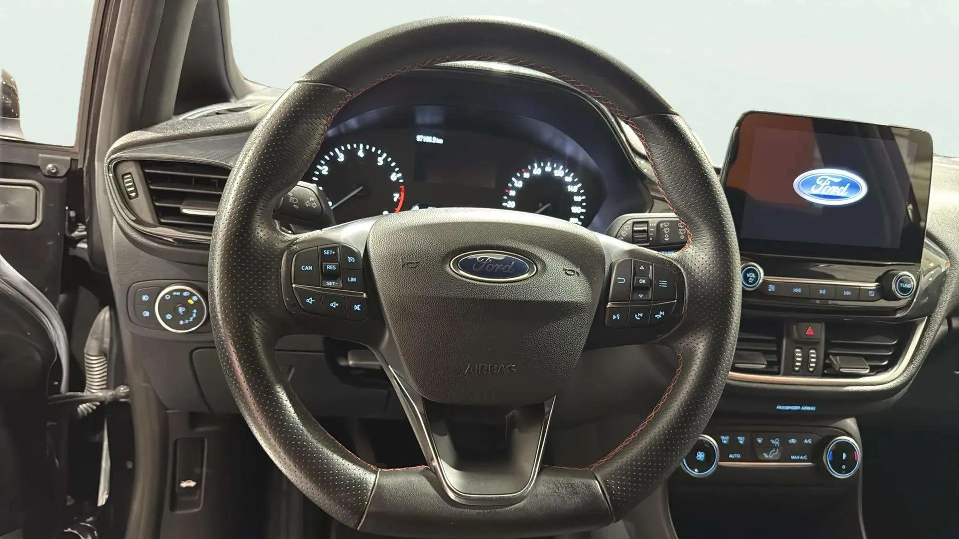 Ford Fiesta 1.0 EcoBoost ST-Line - foto 11