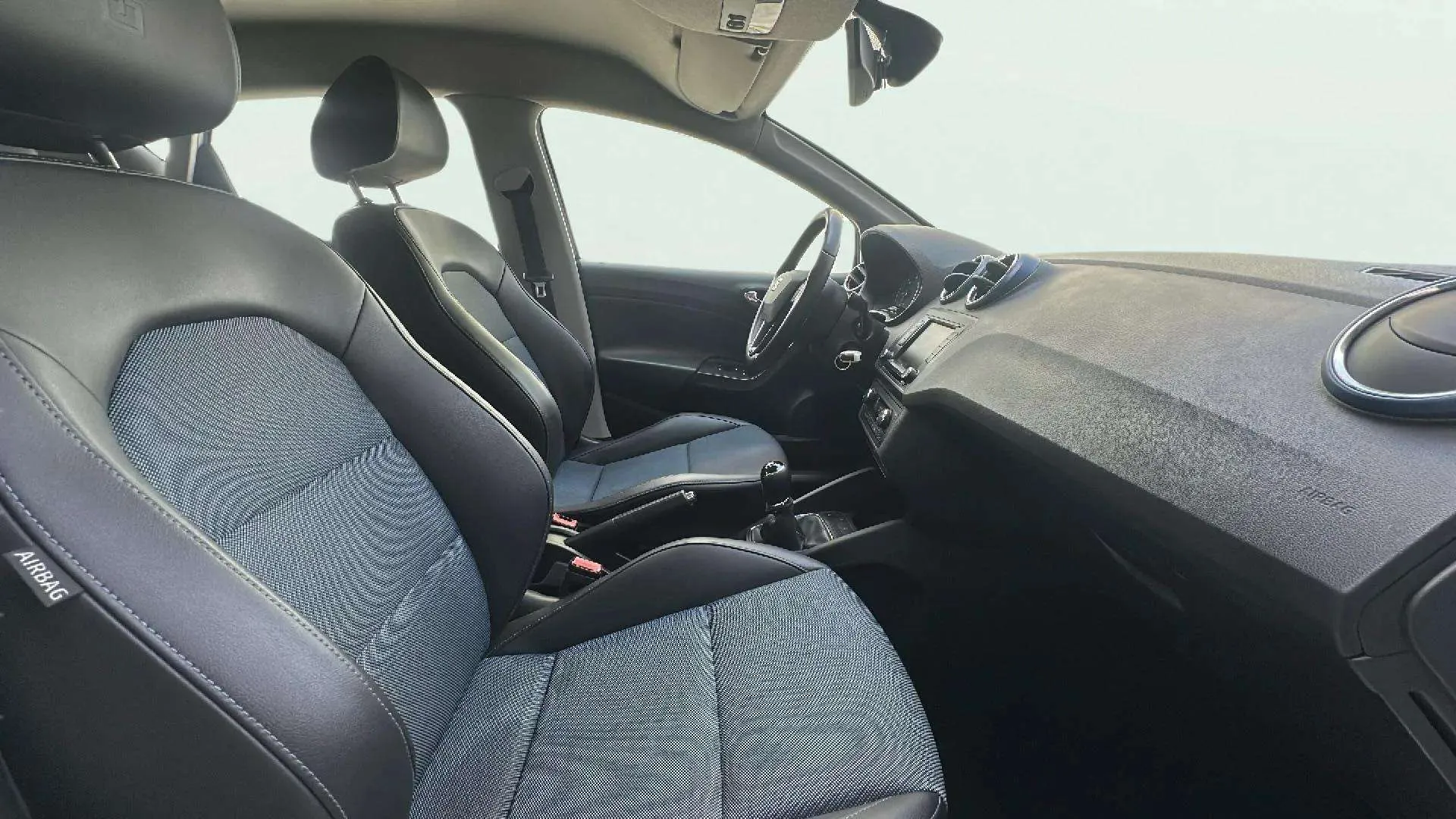 SEAT Ibiza 90 - foto 15