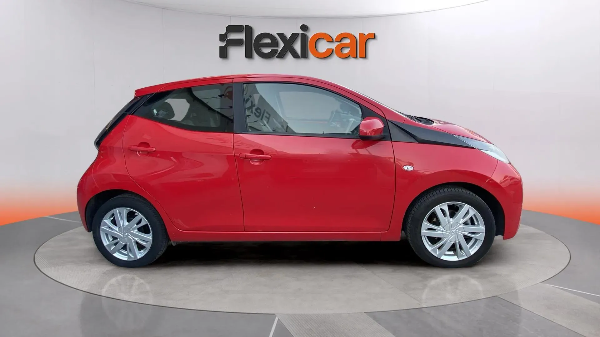 Toyota Aygo 1.0 70 x-play - foto 3