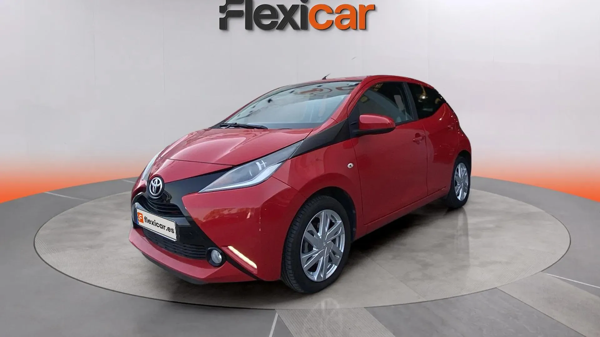 Toyota Aygo 1.0 70 x-play - foto 5