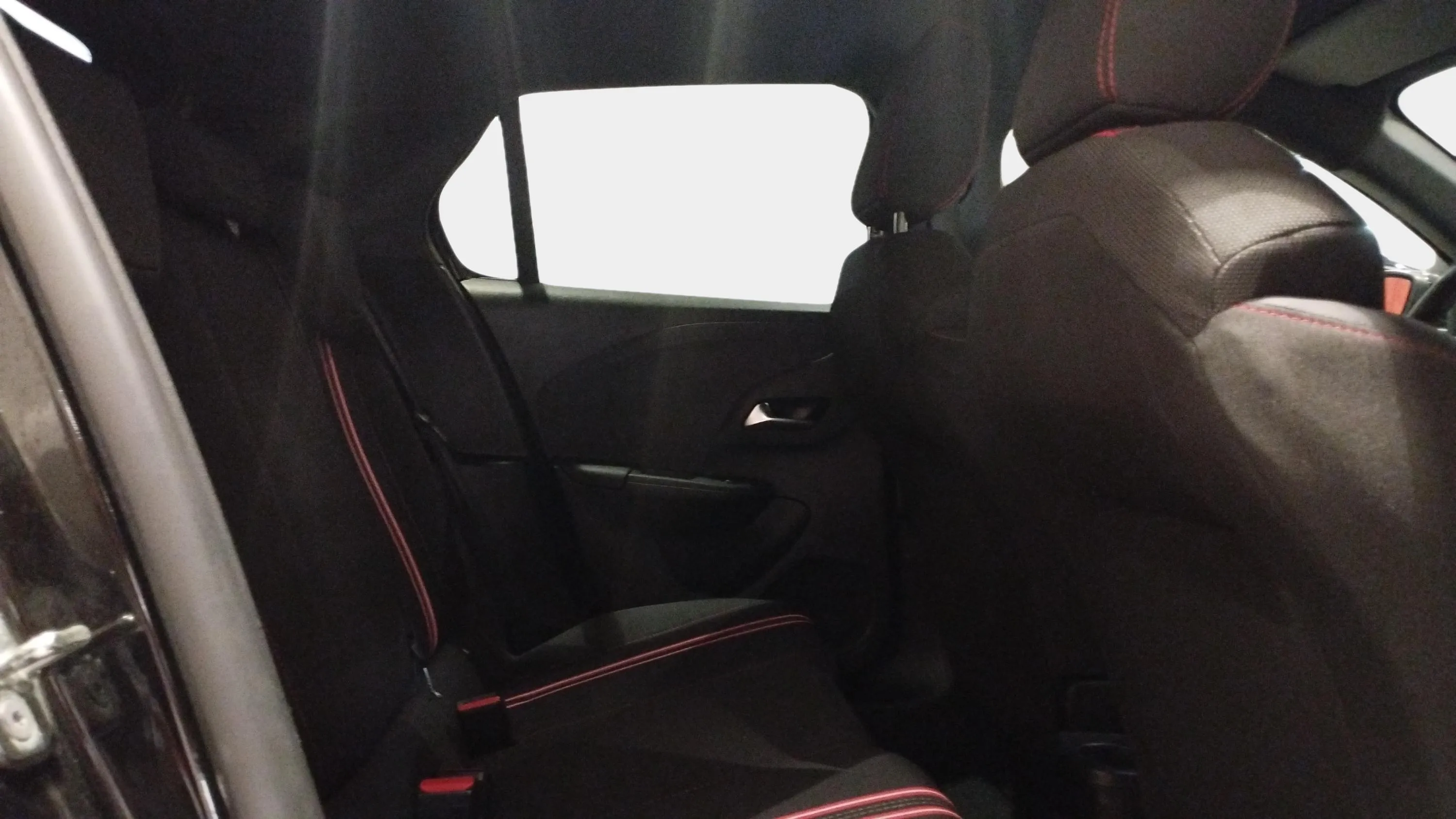 Opel Corsa 1.2T XHL GS-Line - foto 30