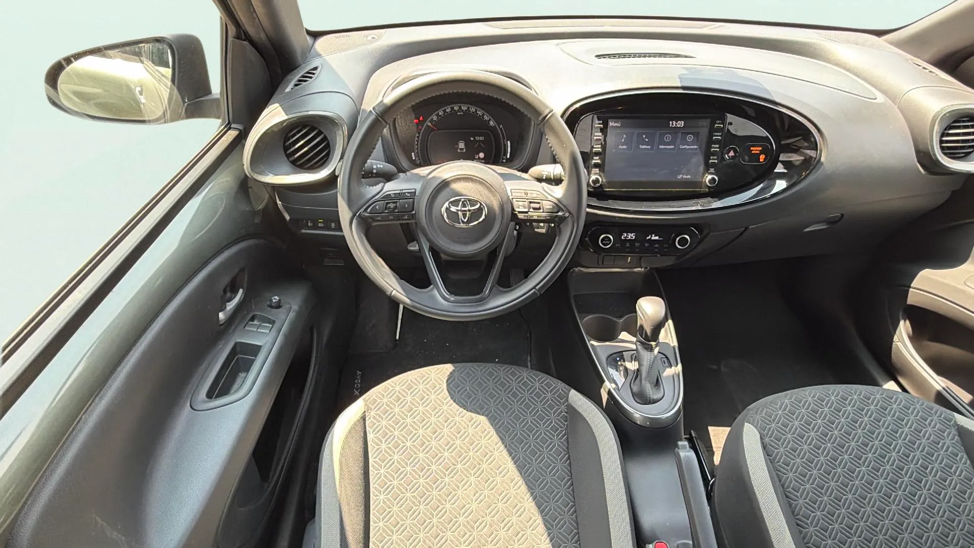 Toyota Aygo X 1.0 VVT-I Chic - foto 7