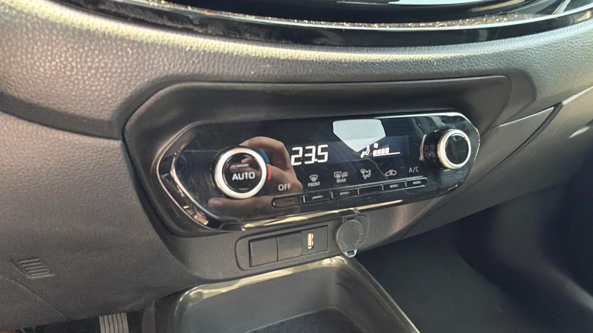 Toyota Aygo X 1.0 VVT-I Chic - foto 12