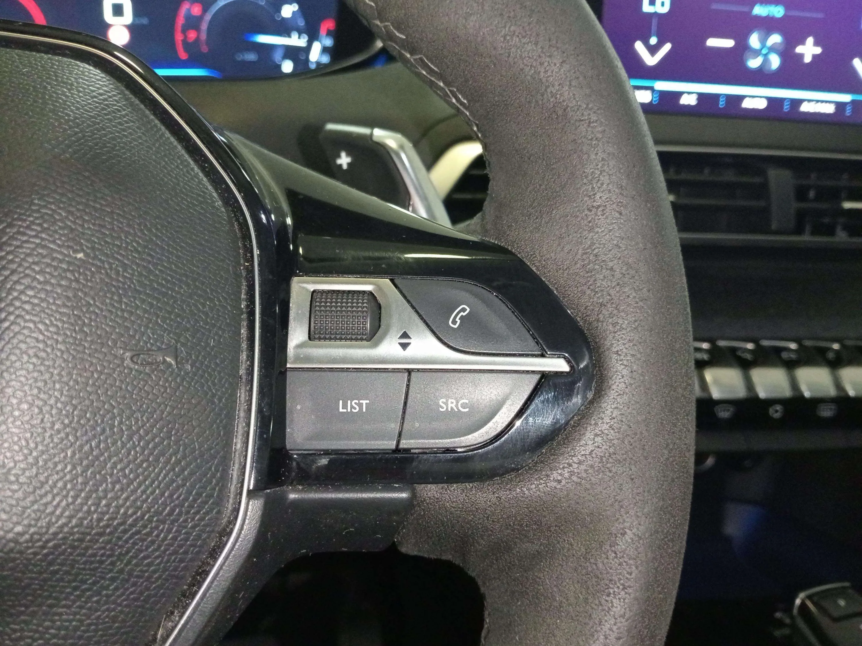 Peugeot 3008 1.2 PureTech Allure EAT8 - foto 17