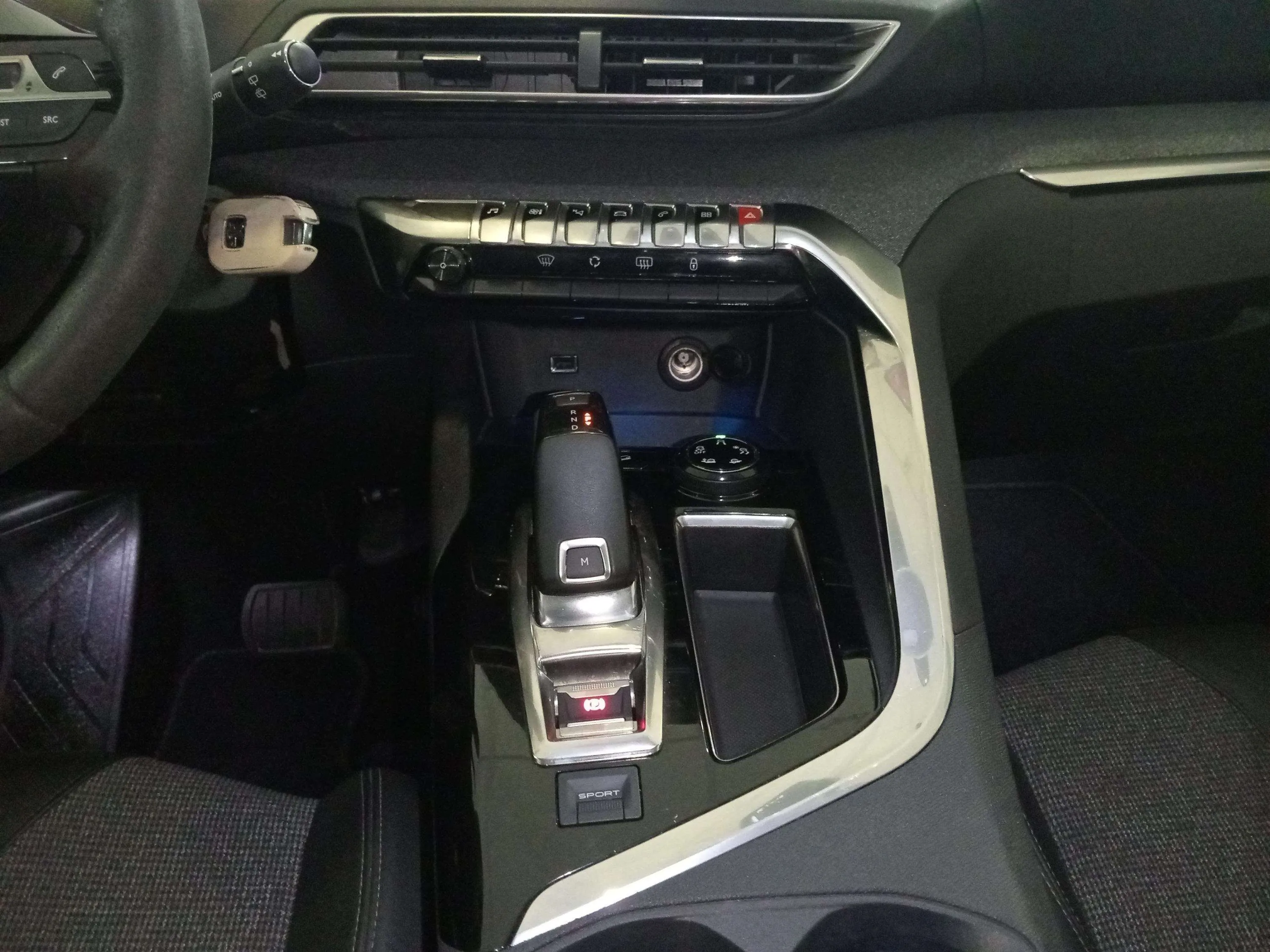 Peugeot 3008 1.2 PureTech Allure EAT8 - foto 13