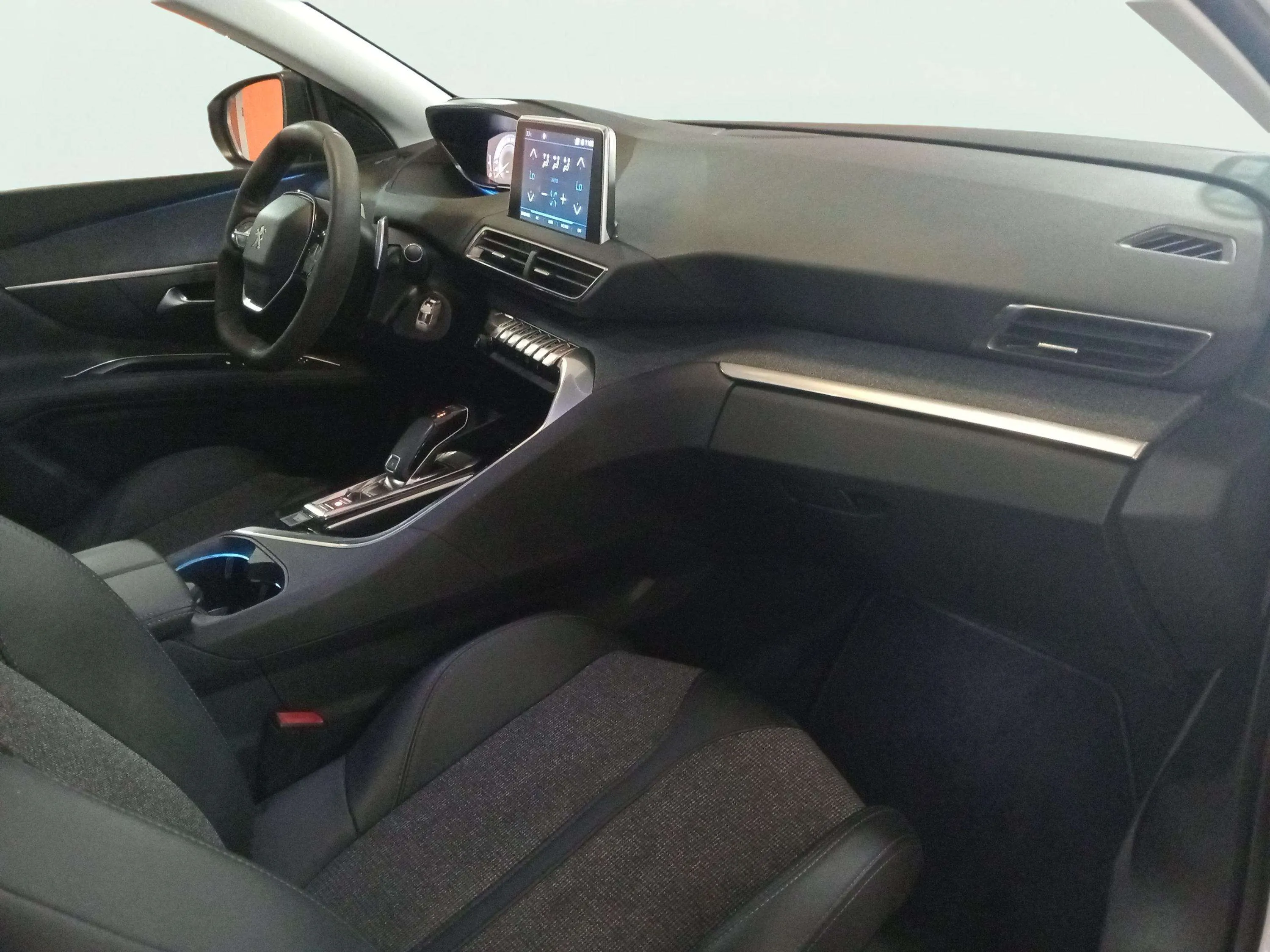 Peugeot 3008 1.2 PureTech Allure EAT8 - foto 18