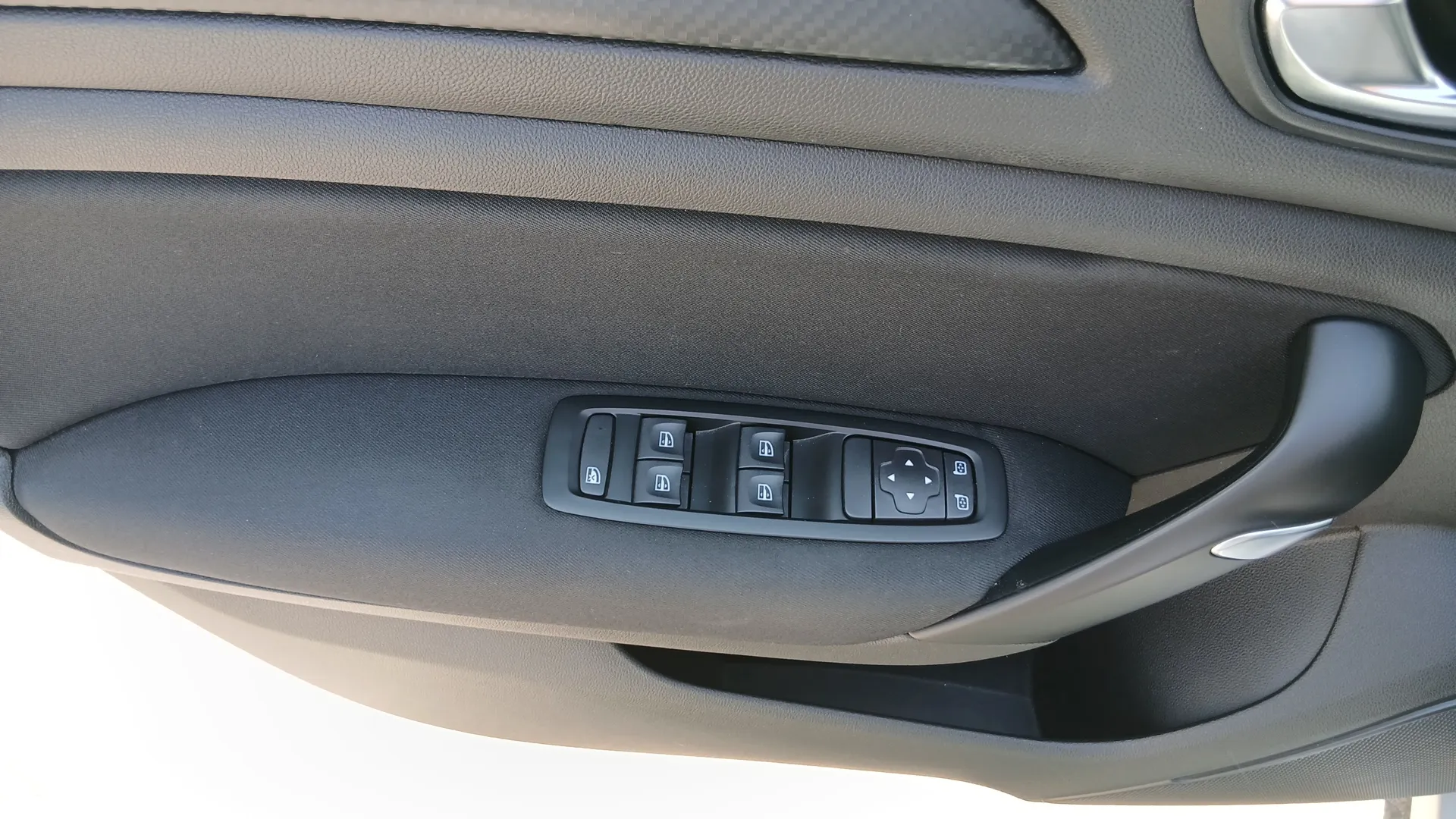 Renault Mégane Limited Energy TCe - foto 10