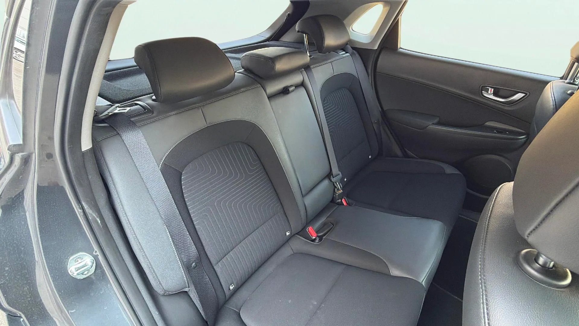 Hyundai Kona EV Maxx - foto 10