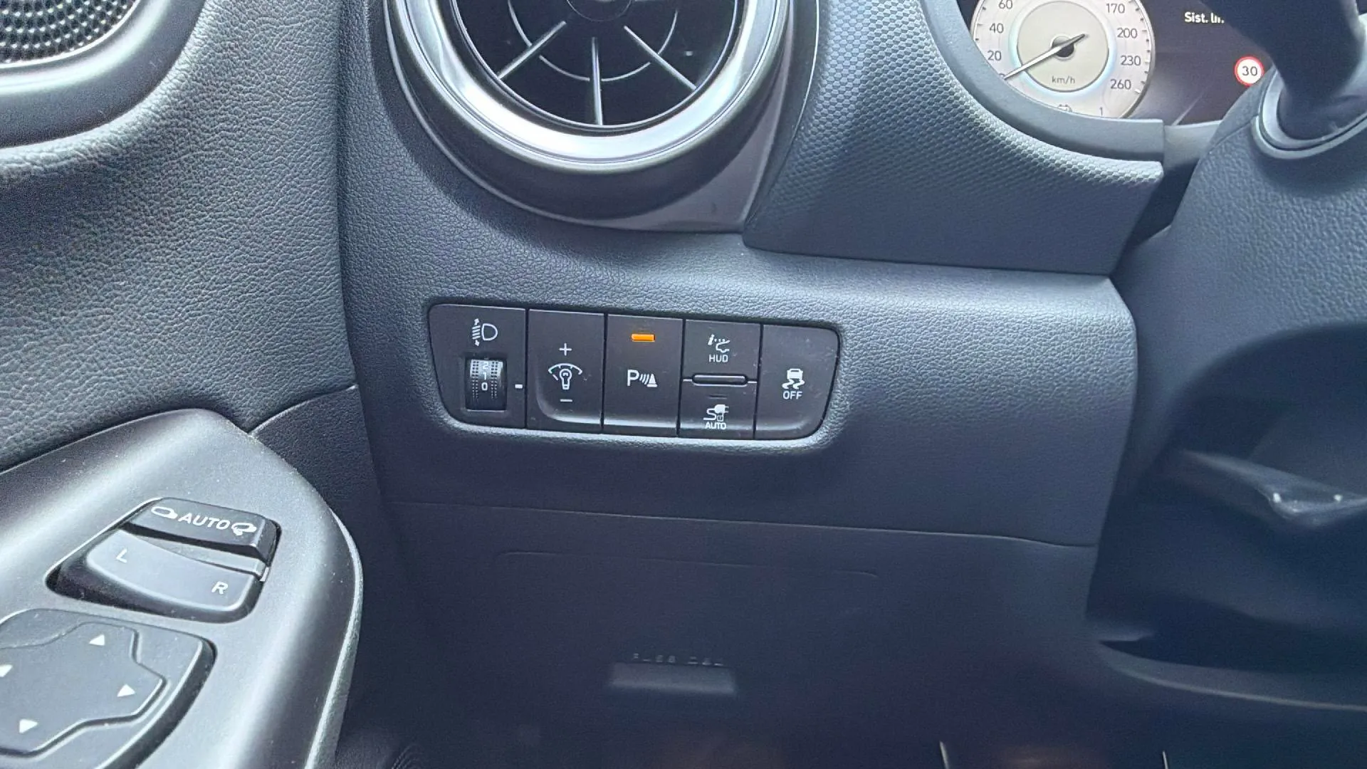 Hyundai Kona EV Maxx - foto 19