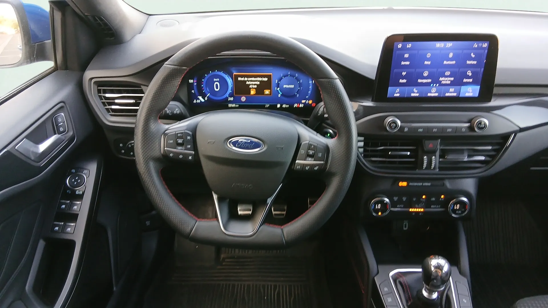 Ford Focus 1.0 EcoBoost ST-Line - foto 8