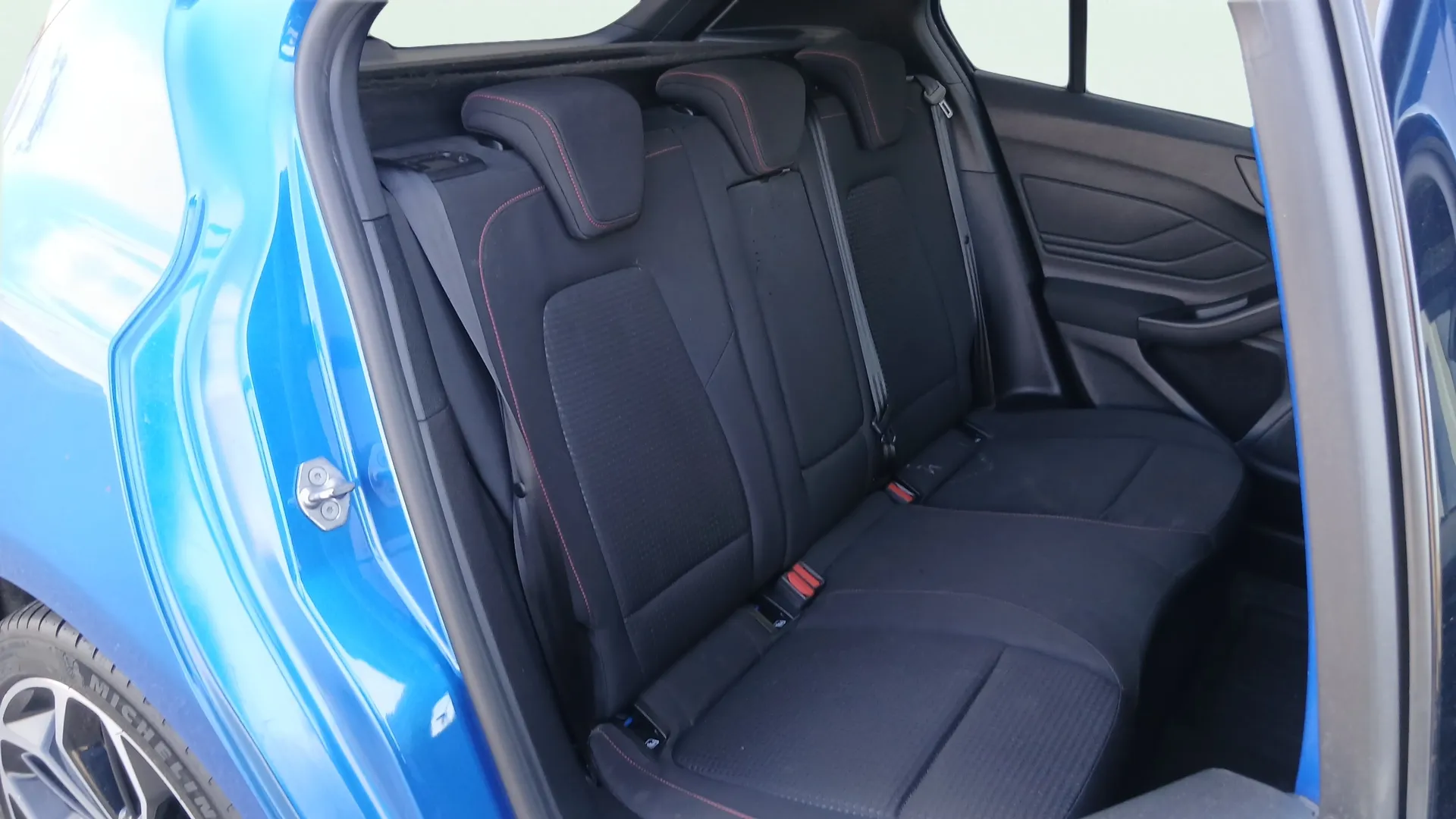 Ford Focus 1.0 EcoBoost ST-Line - foto 20
