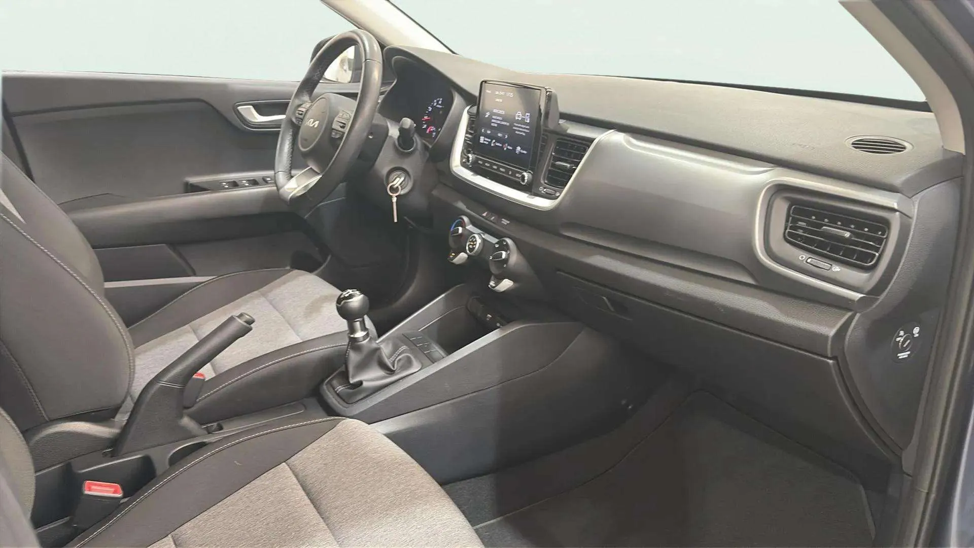 Kia Stonic 1.2 DPi Concept - foto 13