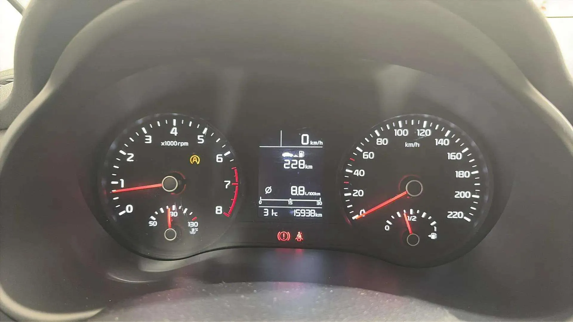 Kia Stonic 1.2 DPi Concept - foto 12