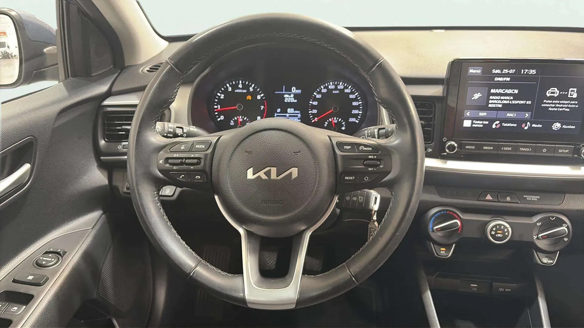 Kia Stonic 1.2 DPi Concept - foto 11
